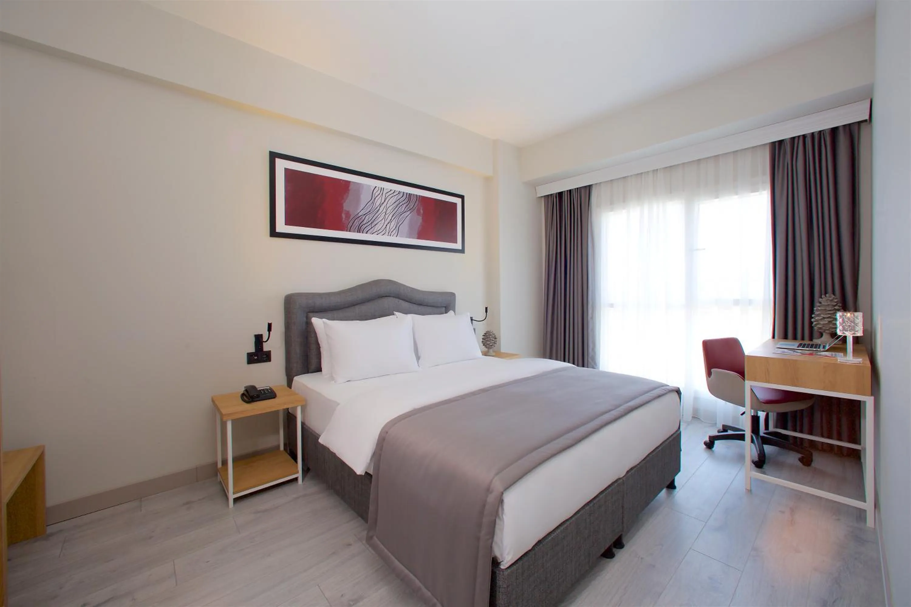 Photo of the whole room, Bed in Best Western Plus Hotel & Residences Istanbul