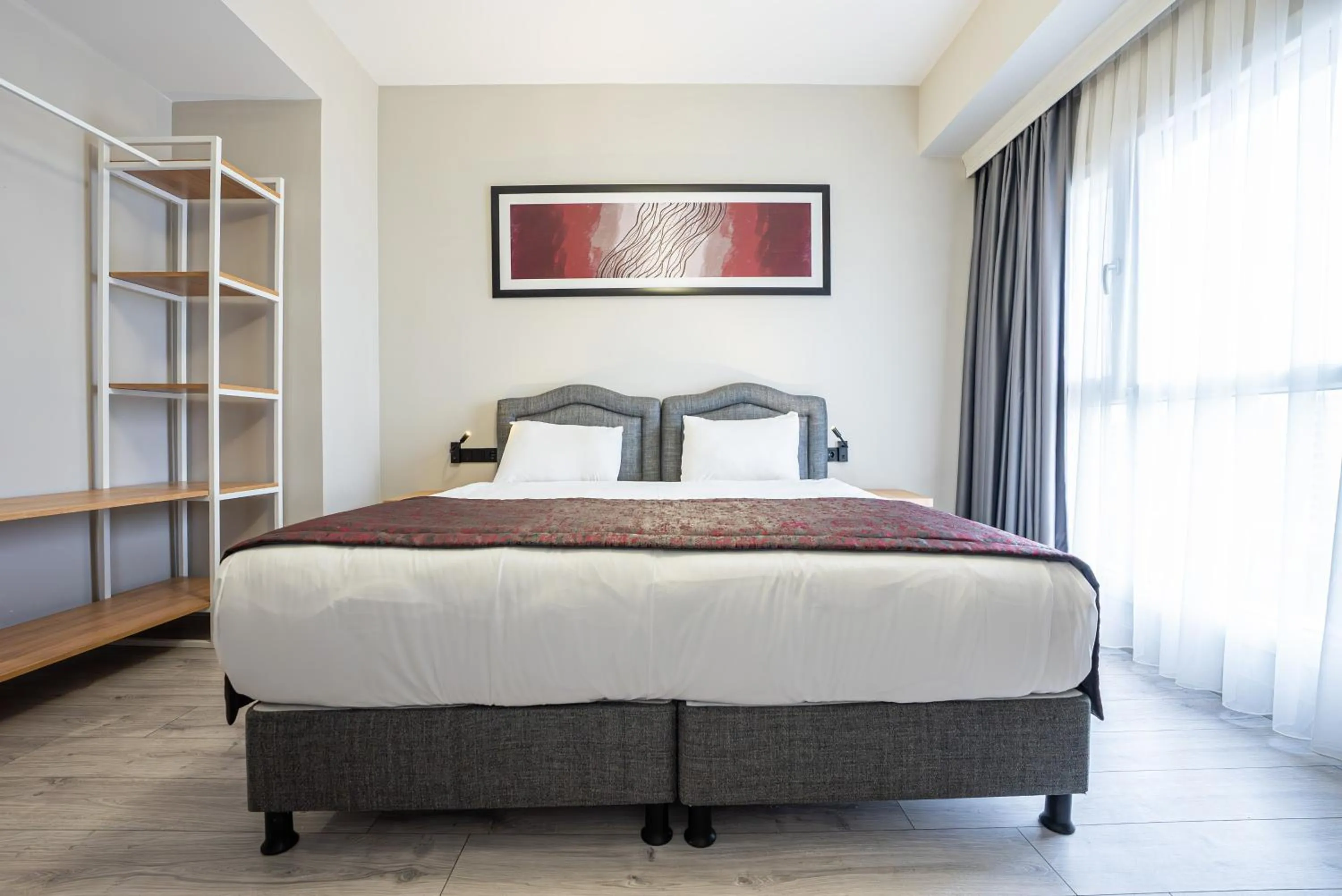 Photo of the whole room, Bed in Best Western Plus Hotel & Residences Istanbul