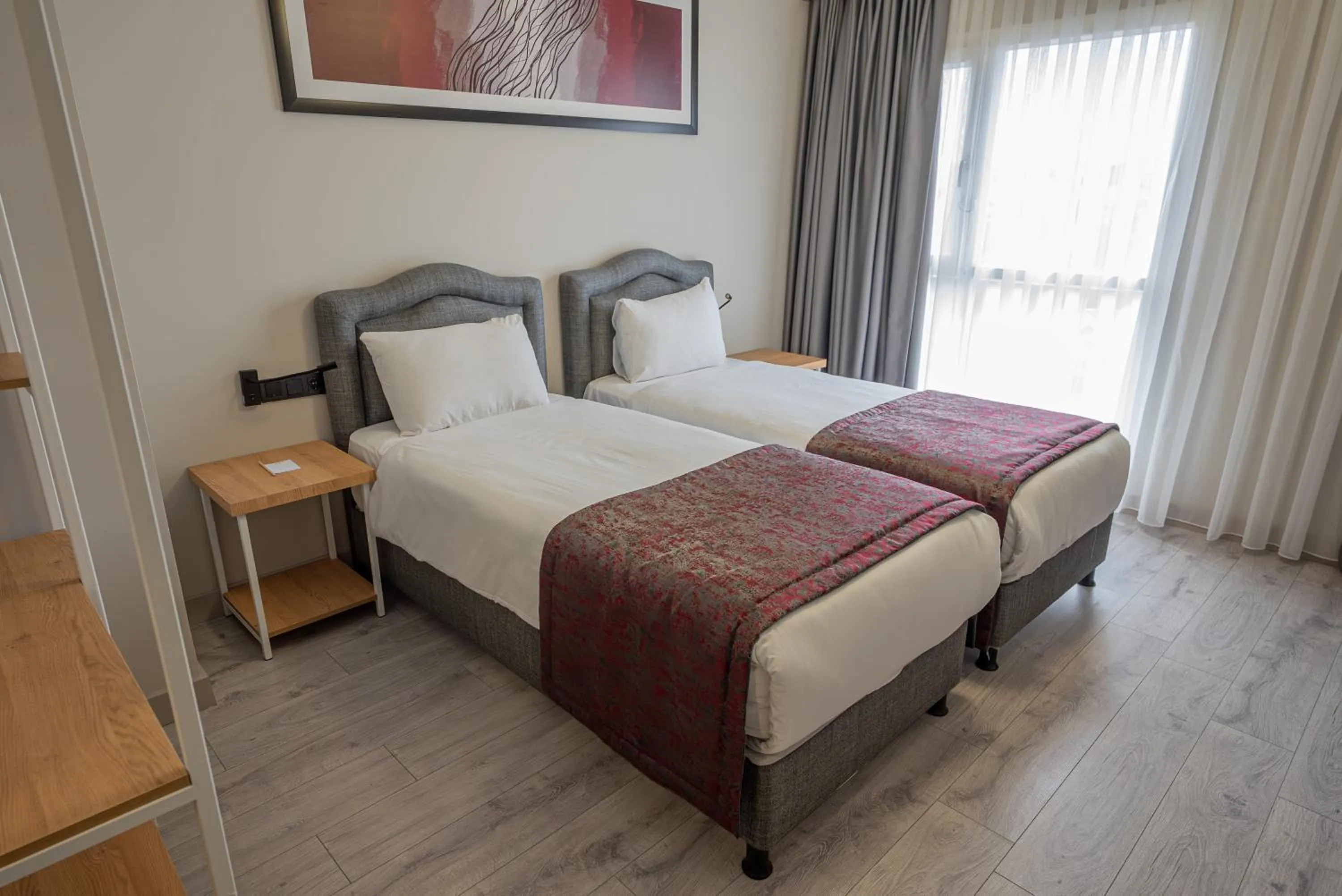 Photo of the whole room, Bed in Best Western Plus Hotel & Residences Istanbul