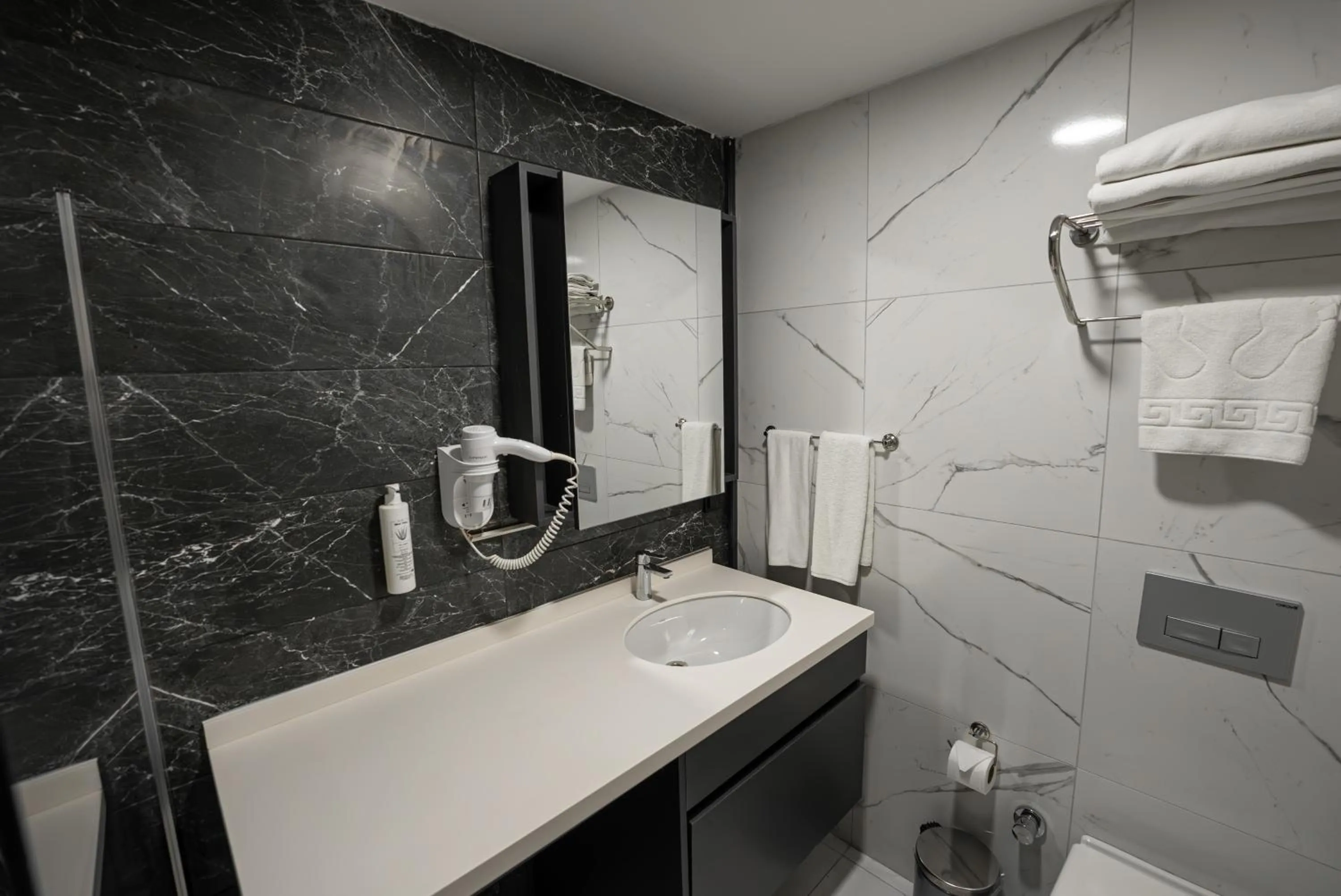 Photo of the whole room in Best Western Plus Hotel & Residences Istanbul