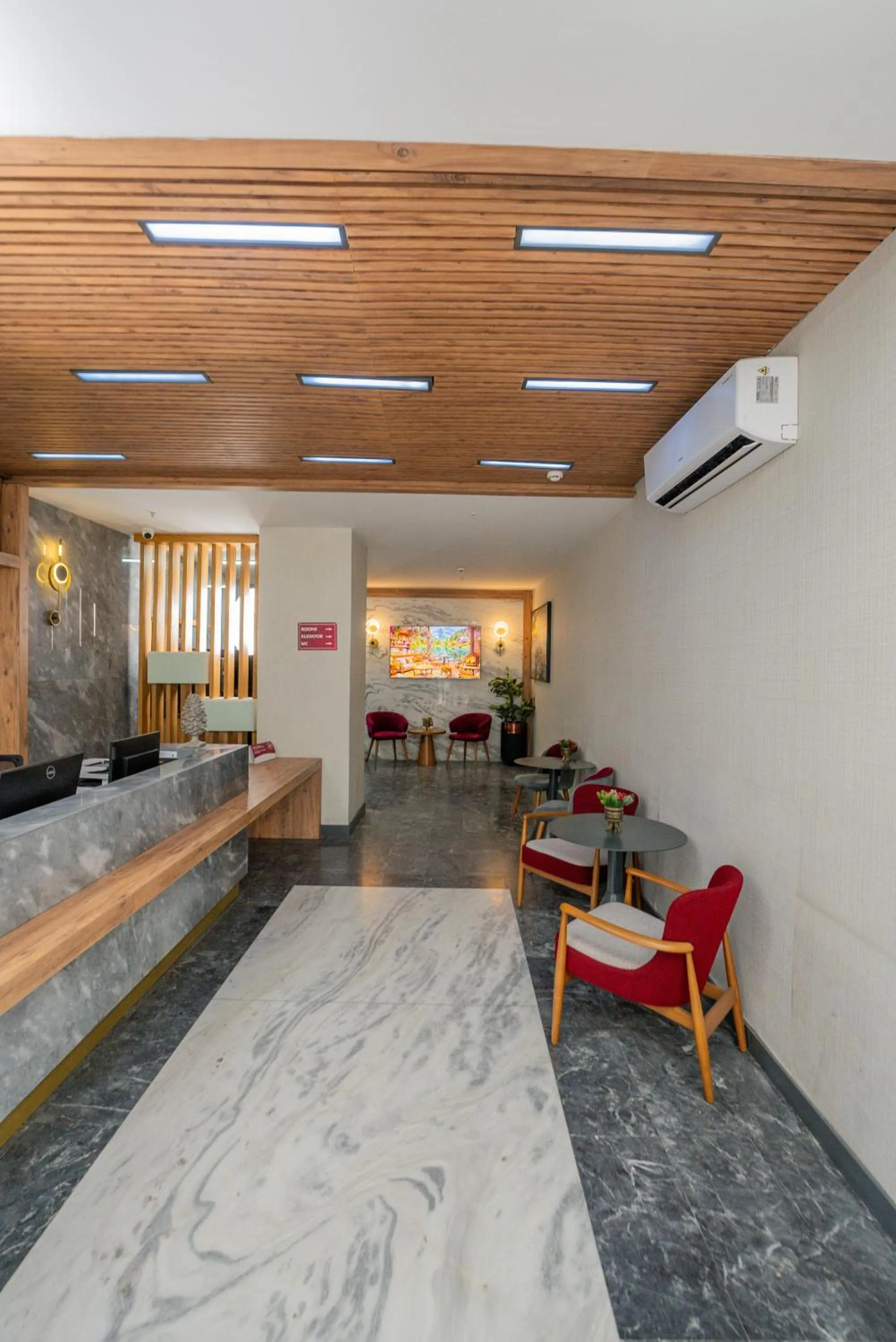 Lobby or reception in Best Western Plus Hotel & Residences Istanbul