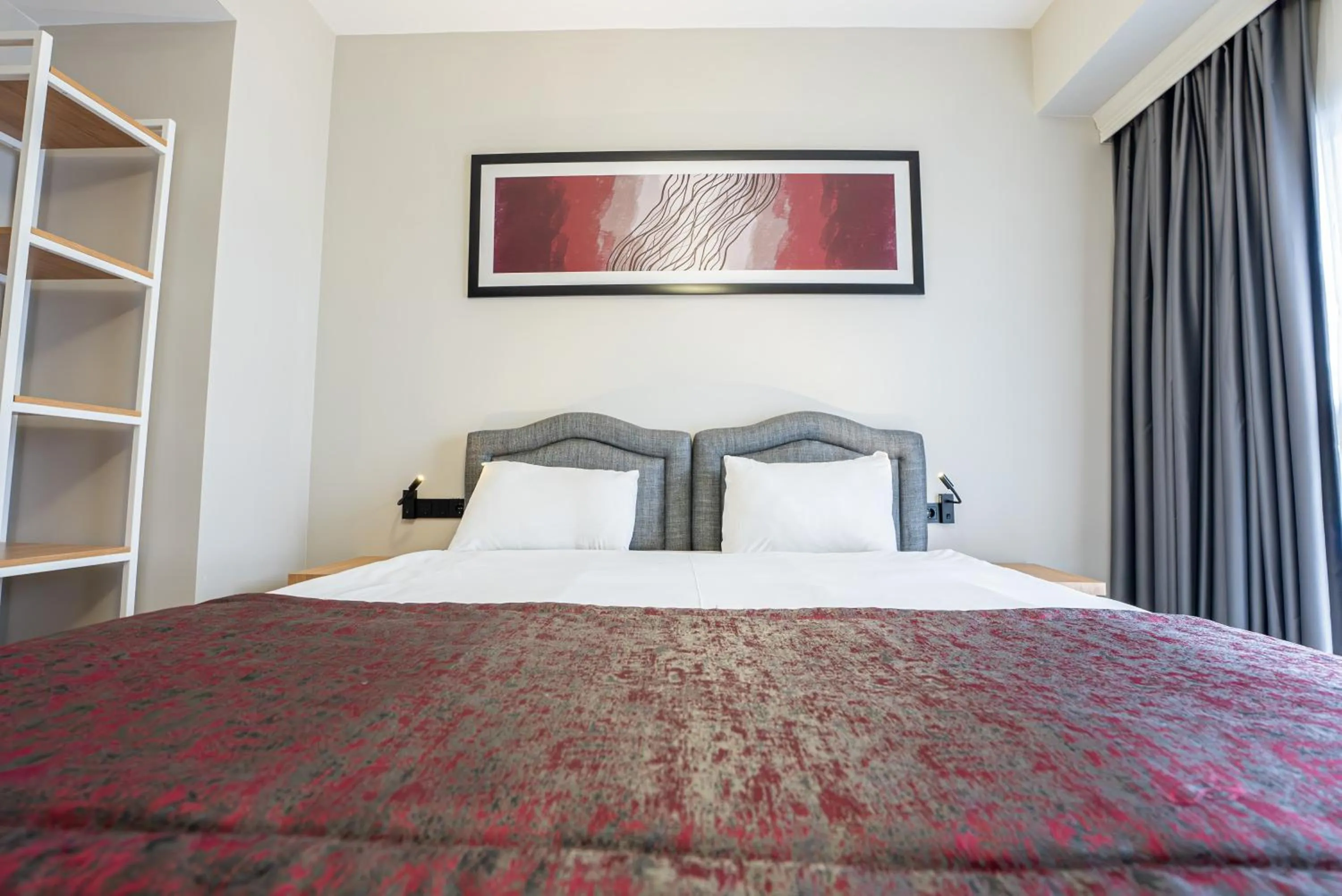 Photo of the whole room, Bed in Best Western Plus Hotel & Residences Istanbul