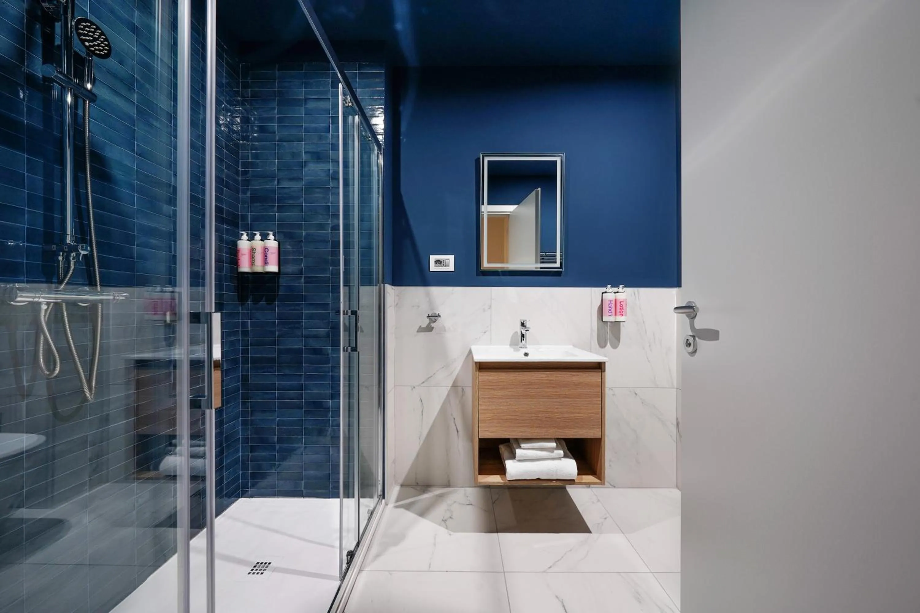 Bathroom in Numa Milan Sempione