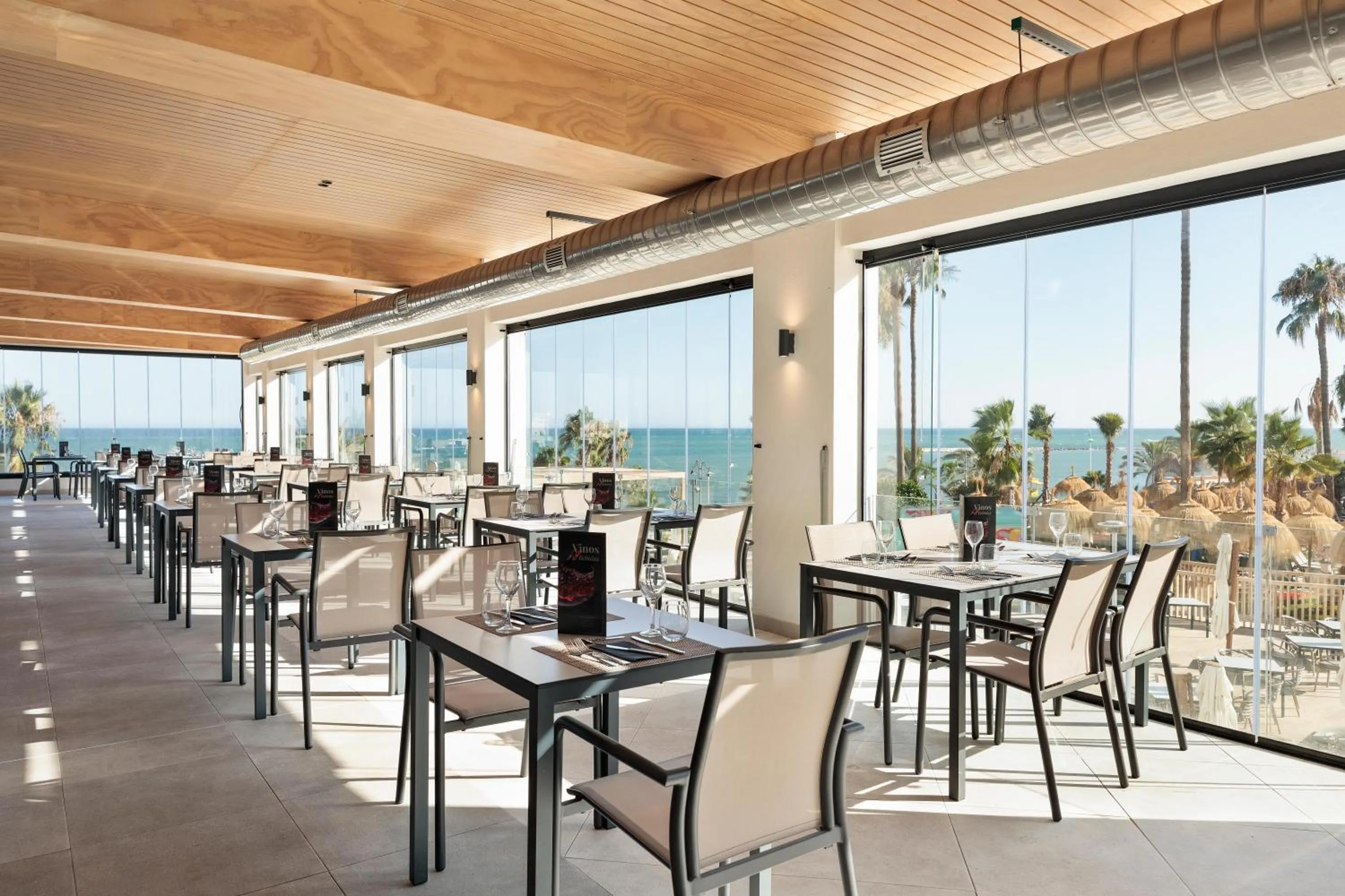 Restaurant/places to eat in Hotel Best Triton