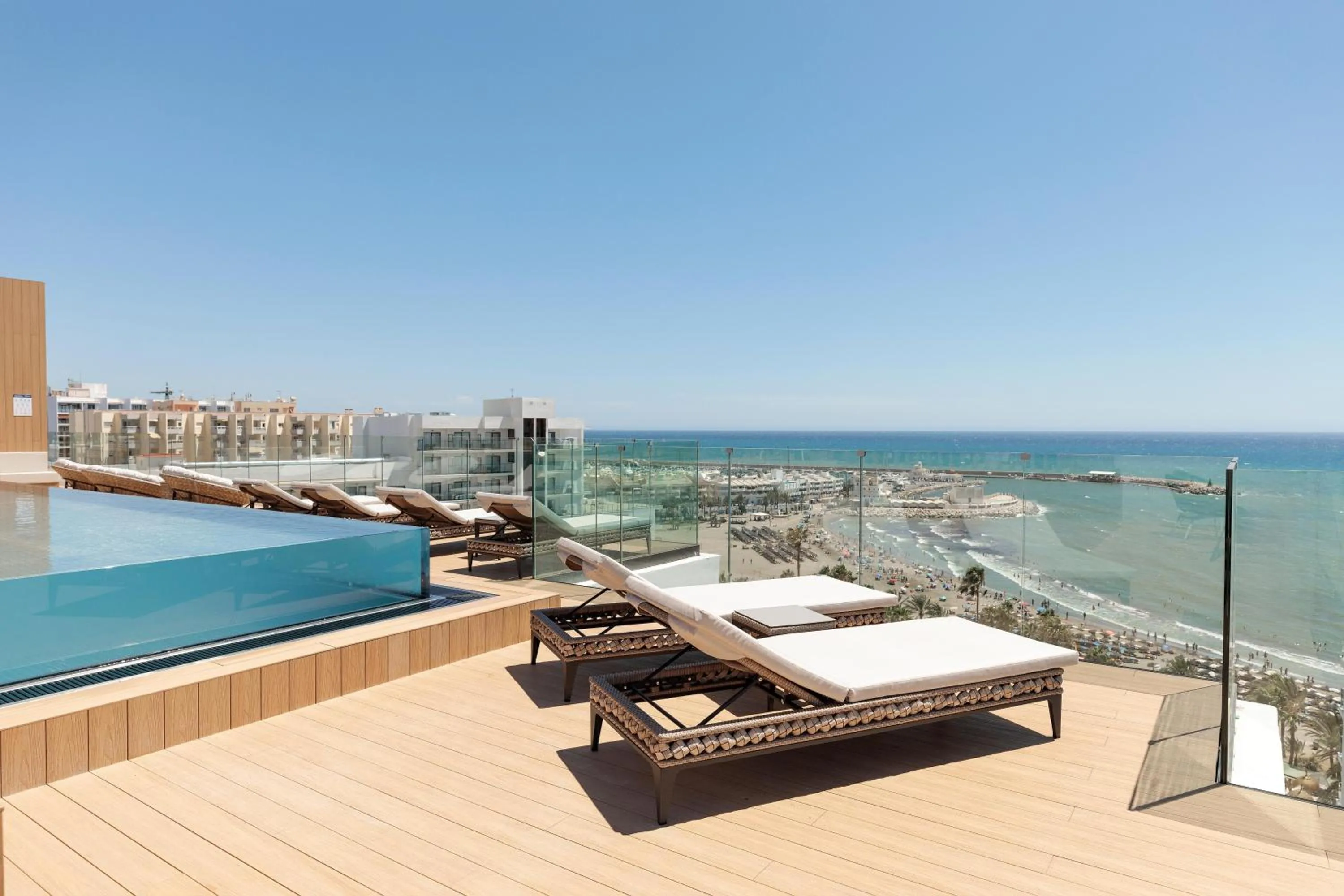 Photo of the whole room in Hotel Best Triton