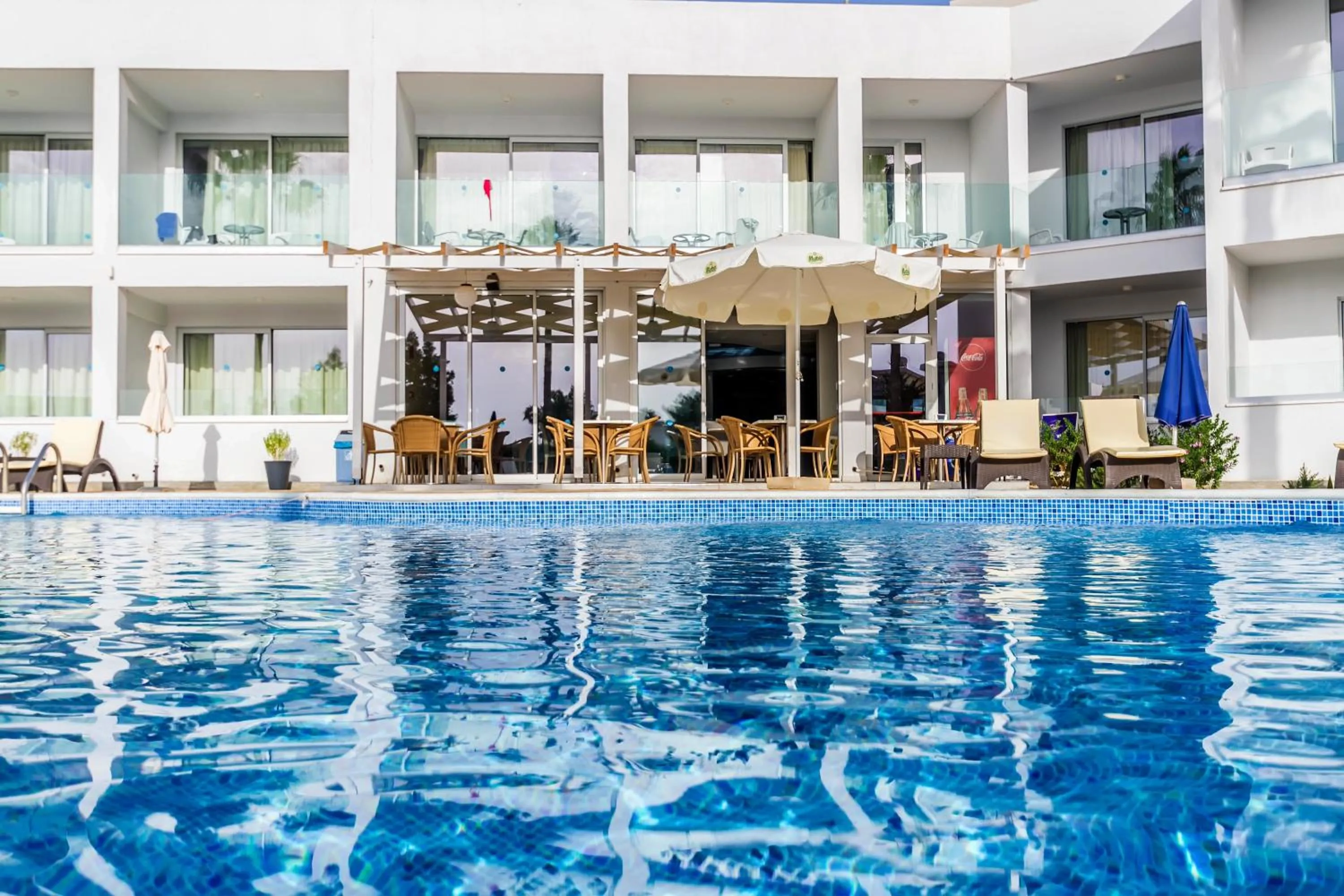 Swimming pool in Bellini Hotel