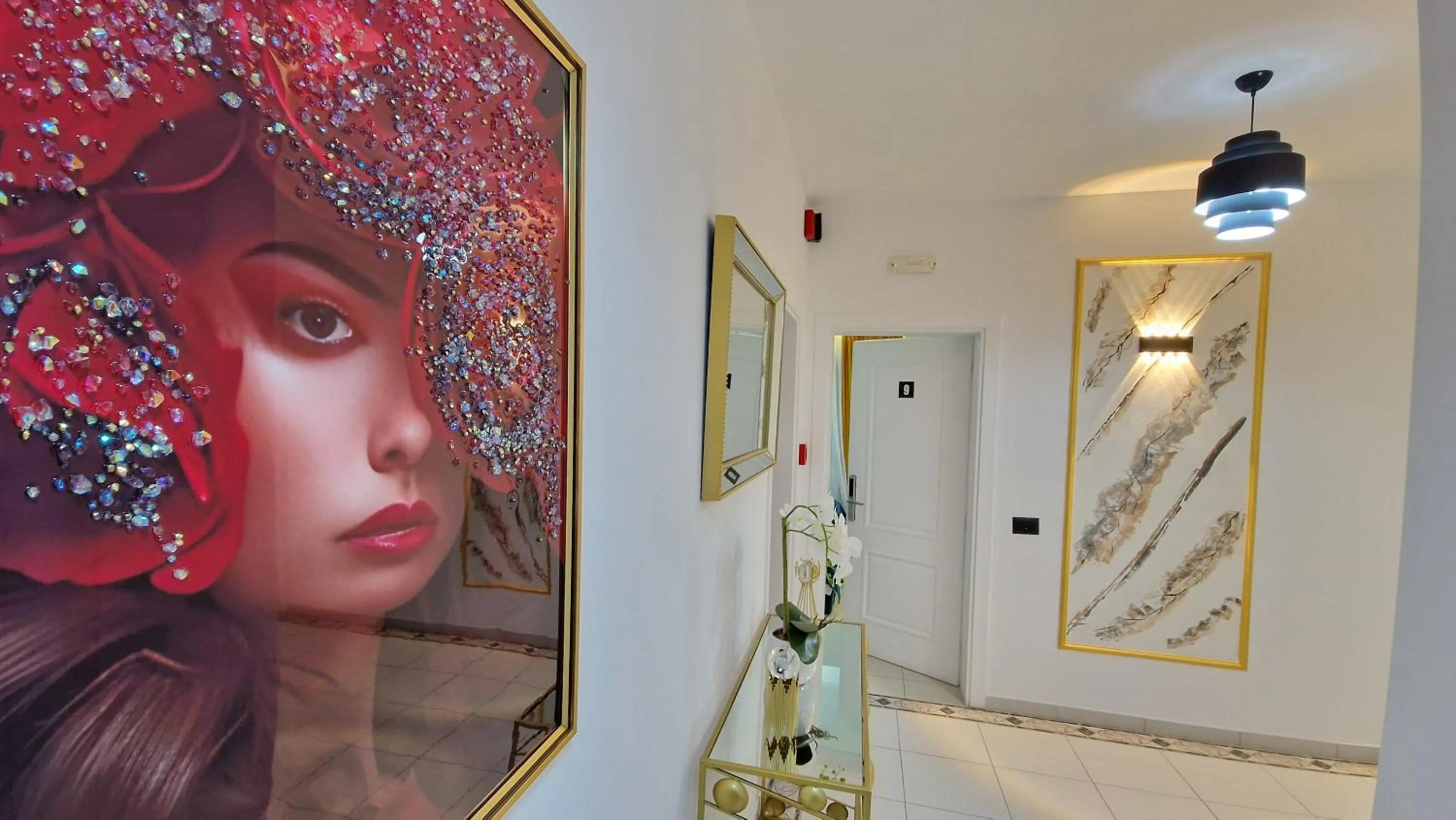 Decorative detail in Frekel Hotel