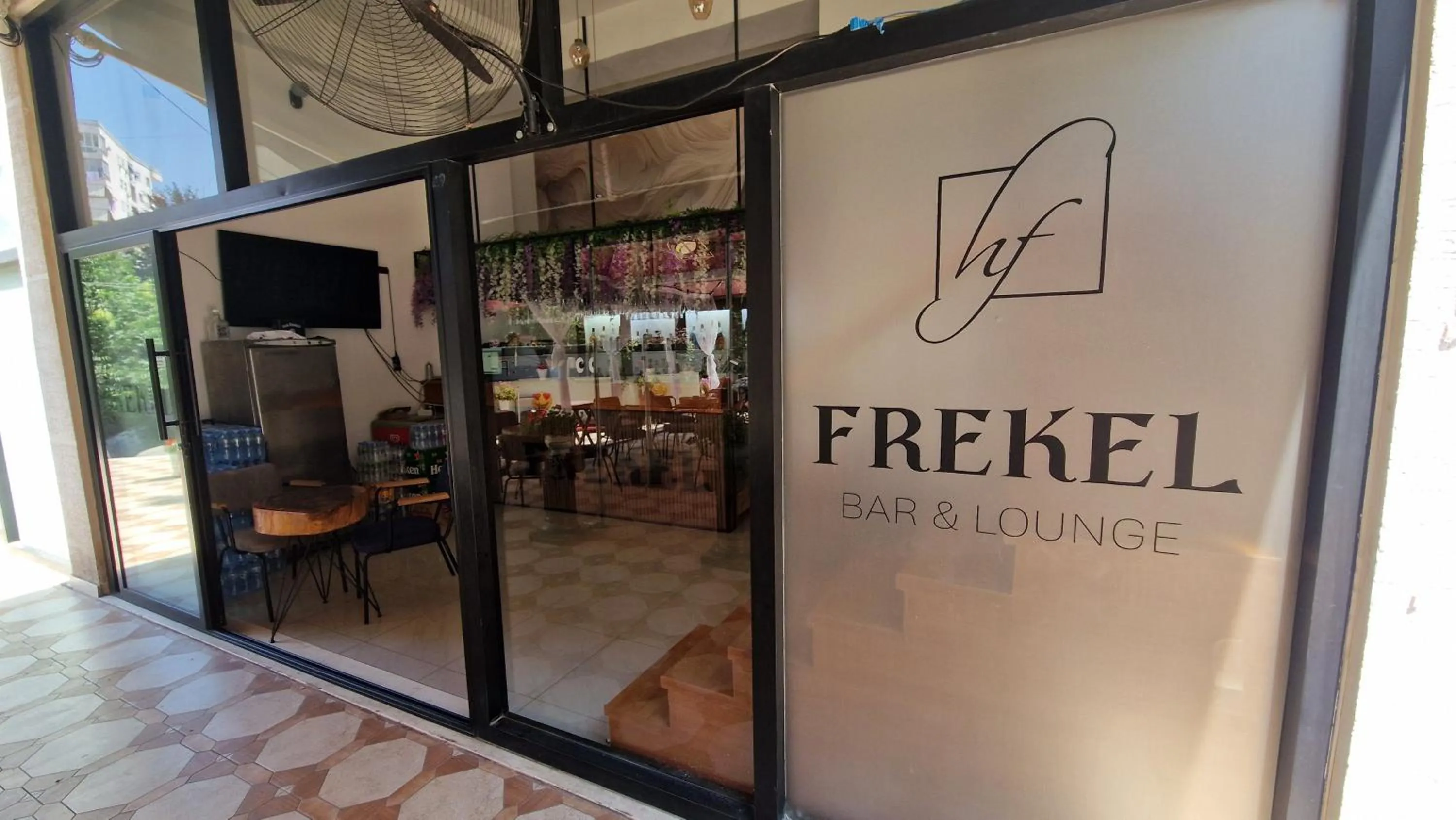 Restaurant/places to eat in Frekel Hotel