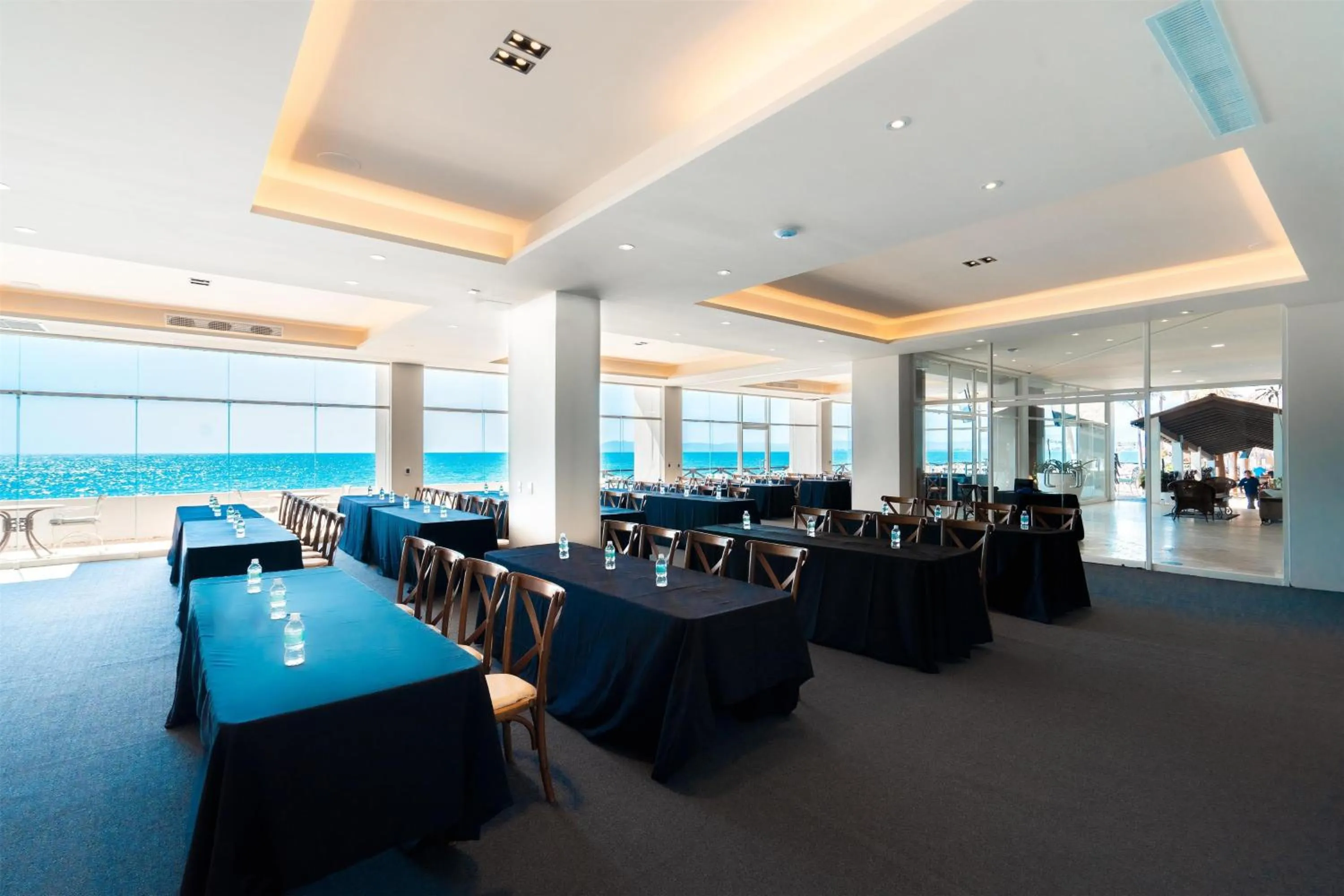 Meeting/conference room in Costa Sur Resort, Classico Collection by Sonesta