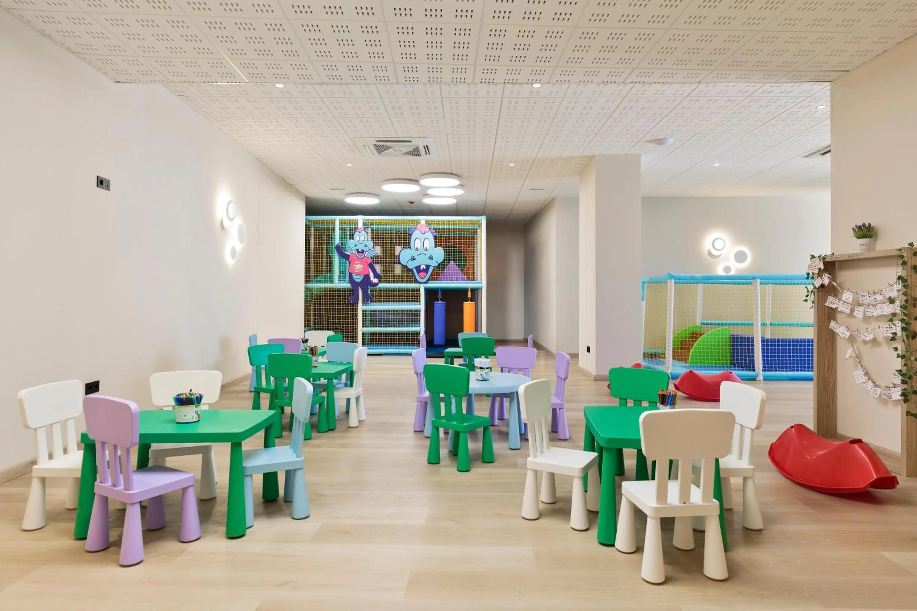 children in Hotel Best Oasis Tropical