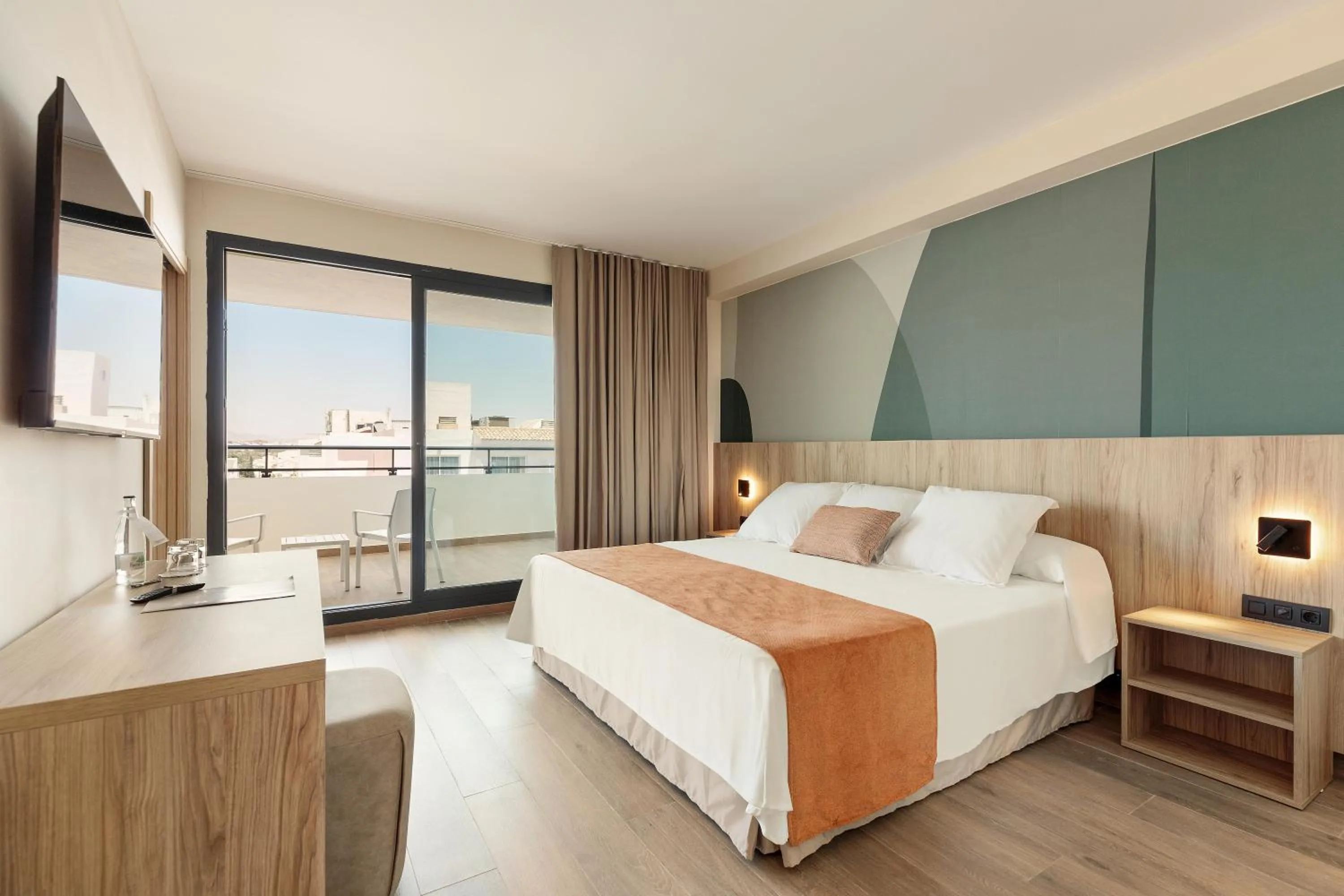 Photo of the whole room, Bed in Hotel Best Oasis Tropical