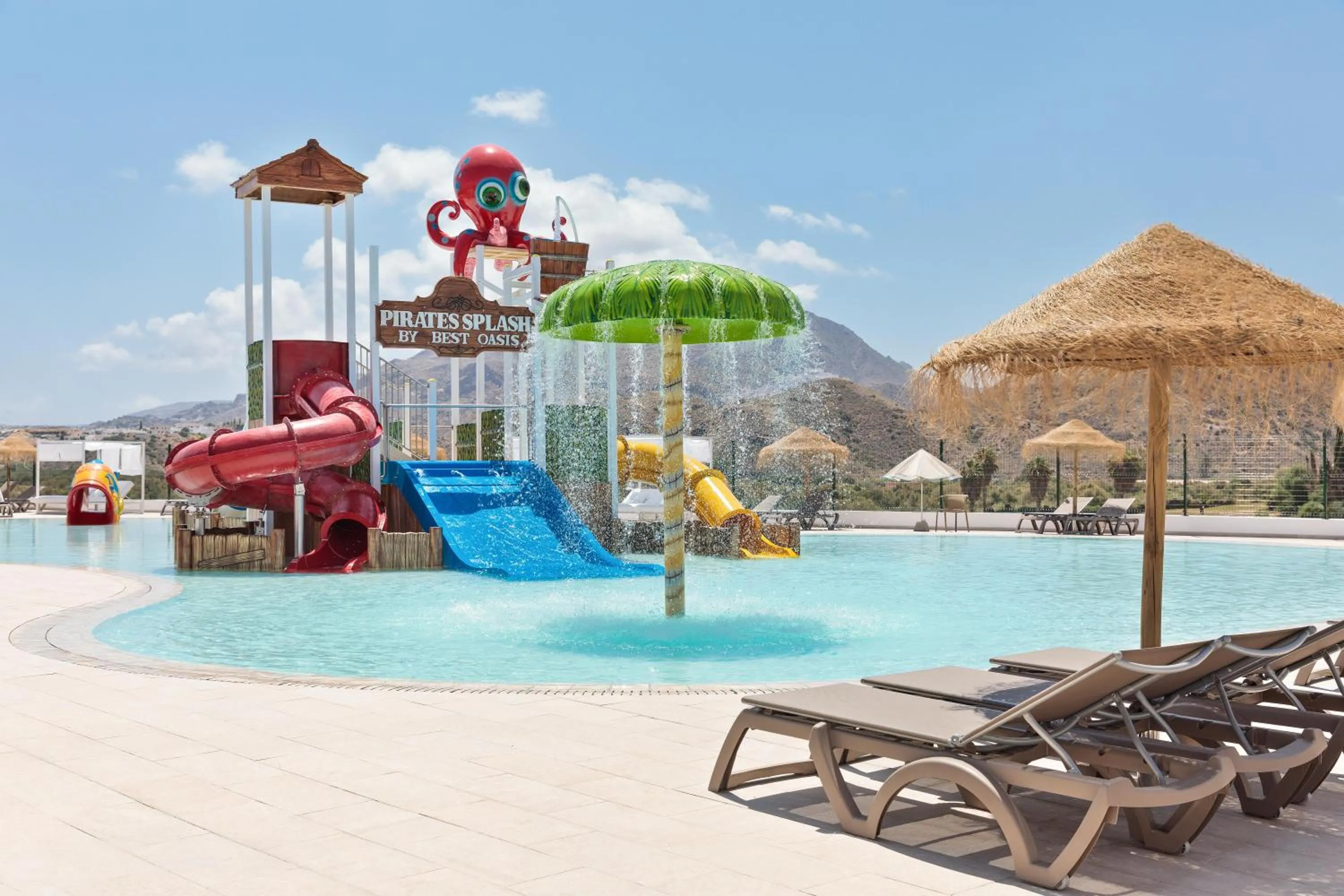 Swimming pool in Hotel Best Oasis Tropical