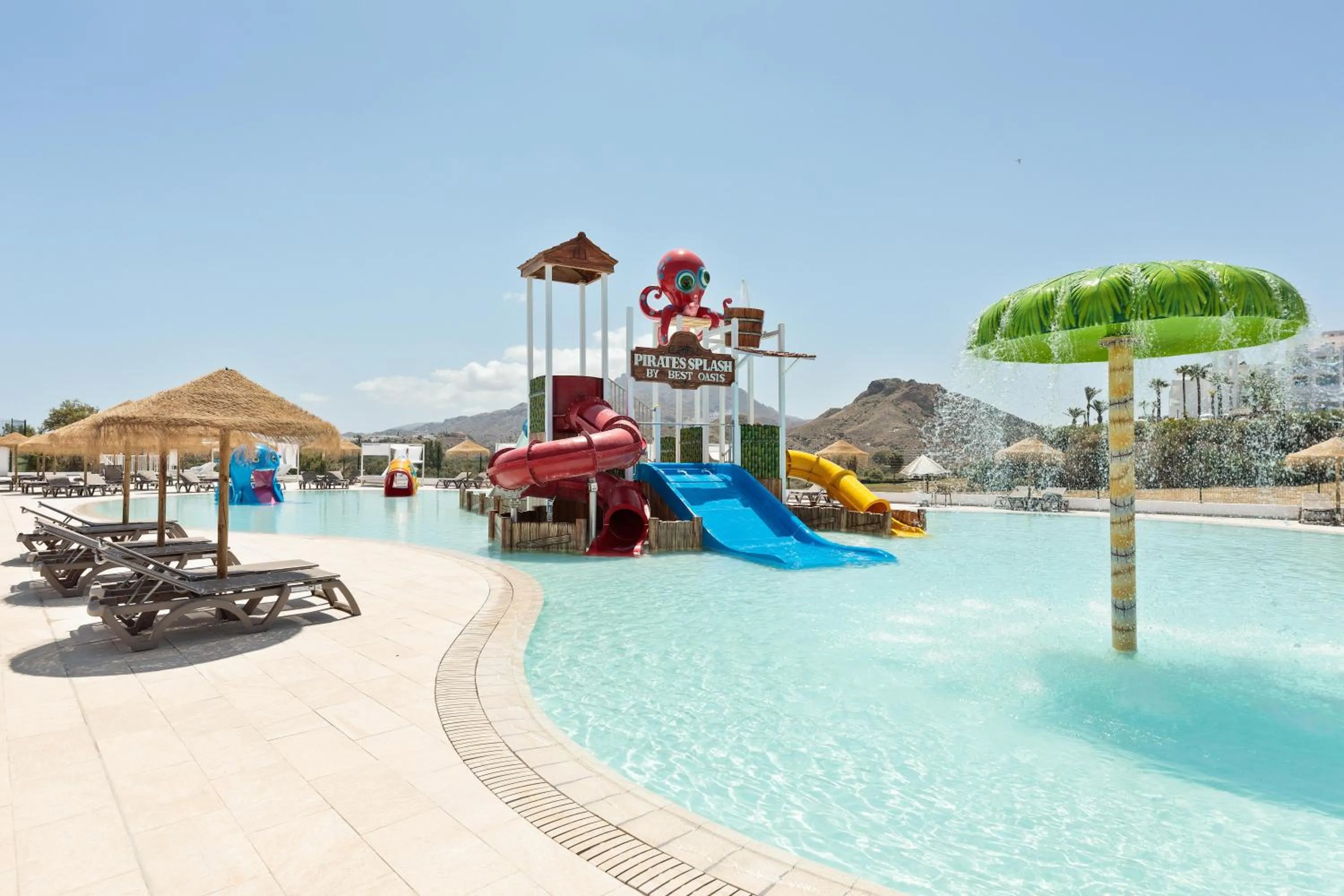 Swimming pool in Hotel Best Oasis Tropical