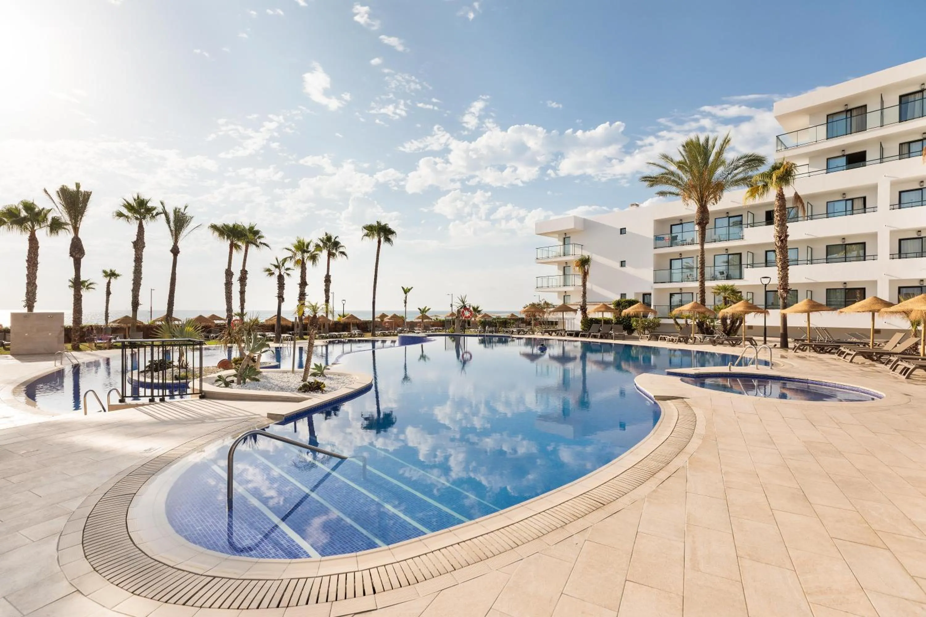 Swimming pool in Hotel Best Oasis Tropical
