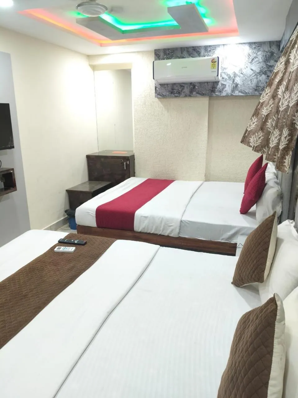 Bed in Hotel Raj Palace