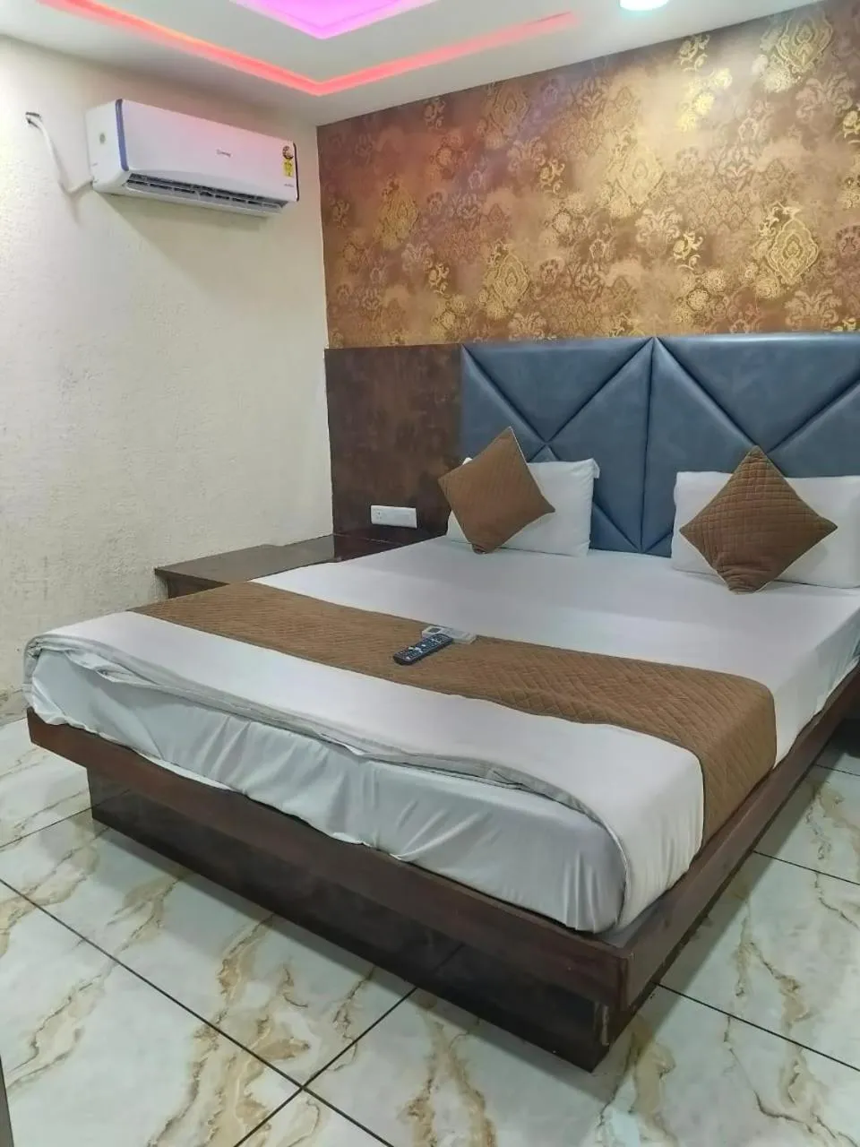 Bedroom, Bed in Hotel Raj Palace