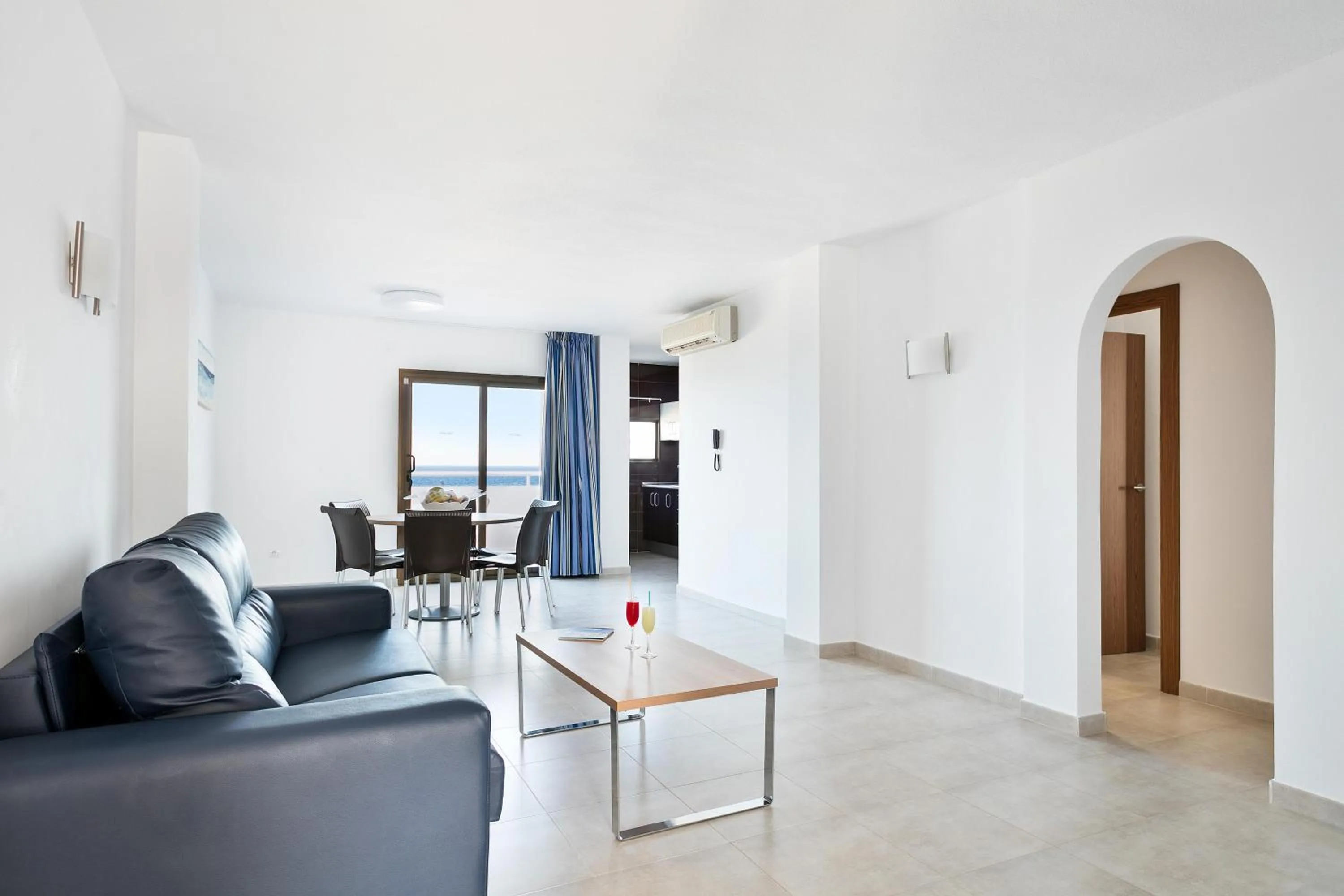 Photo of the whole room in Best Club Vacaciones Pueblo Indalo