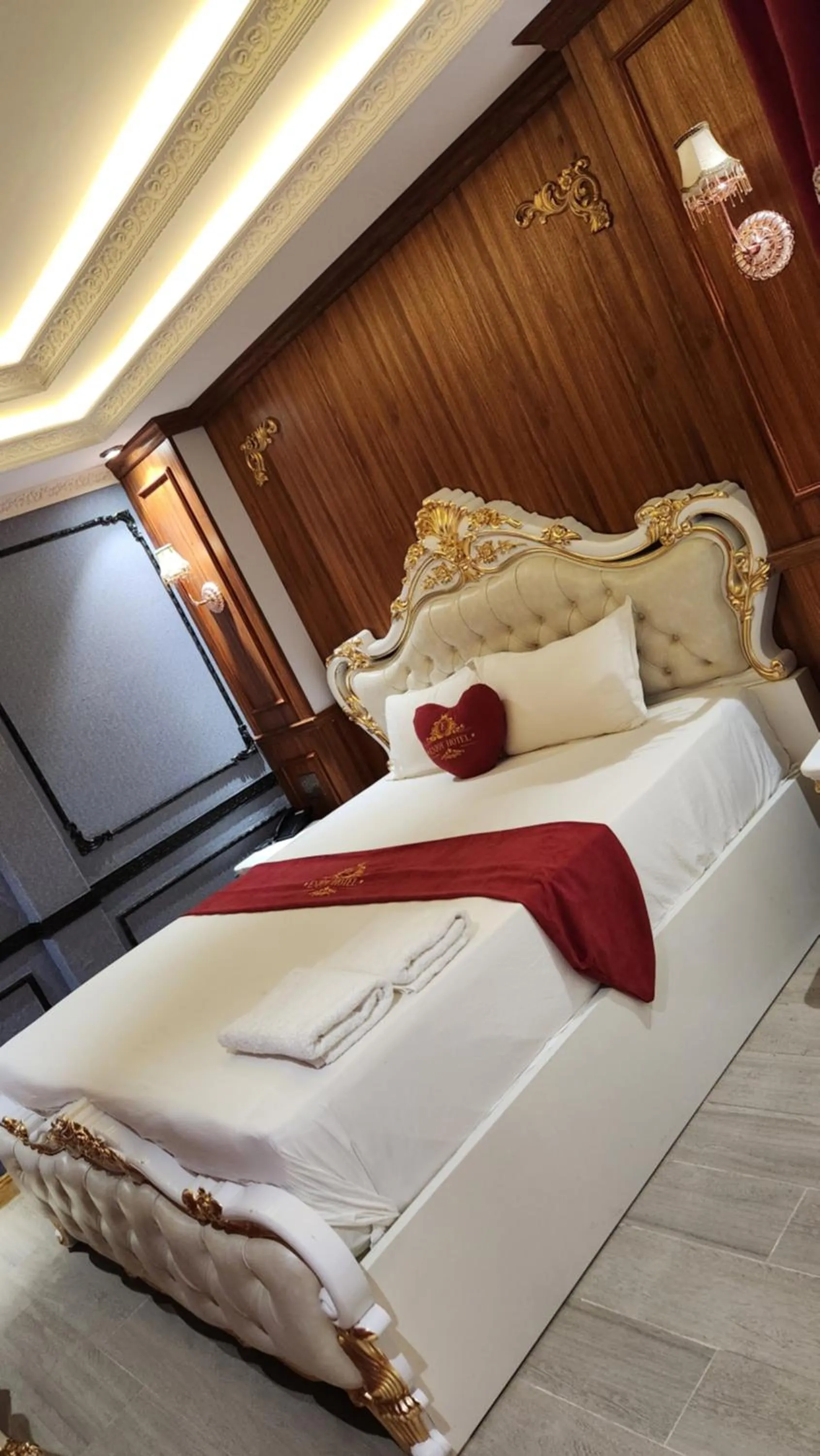 Bed in ROSA HOTEl
