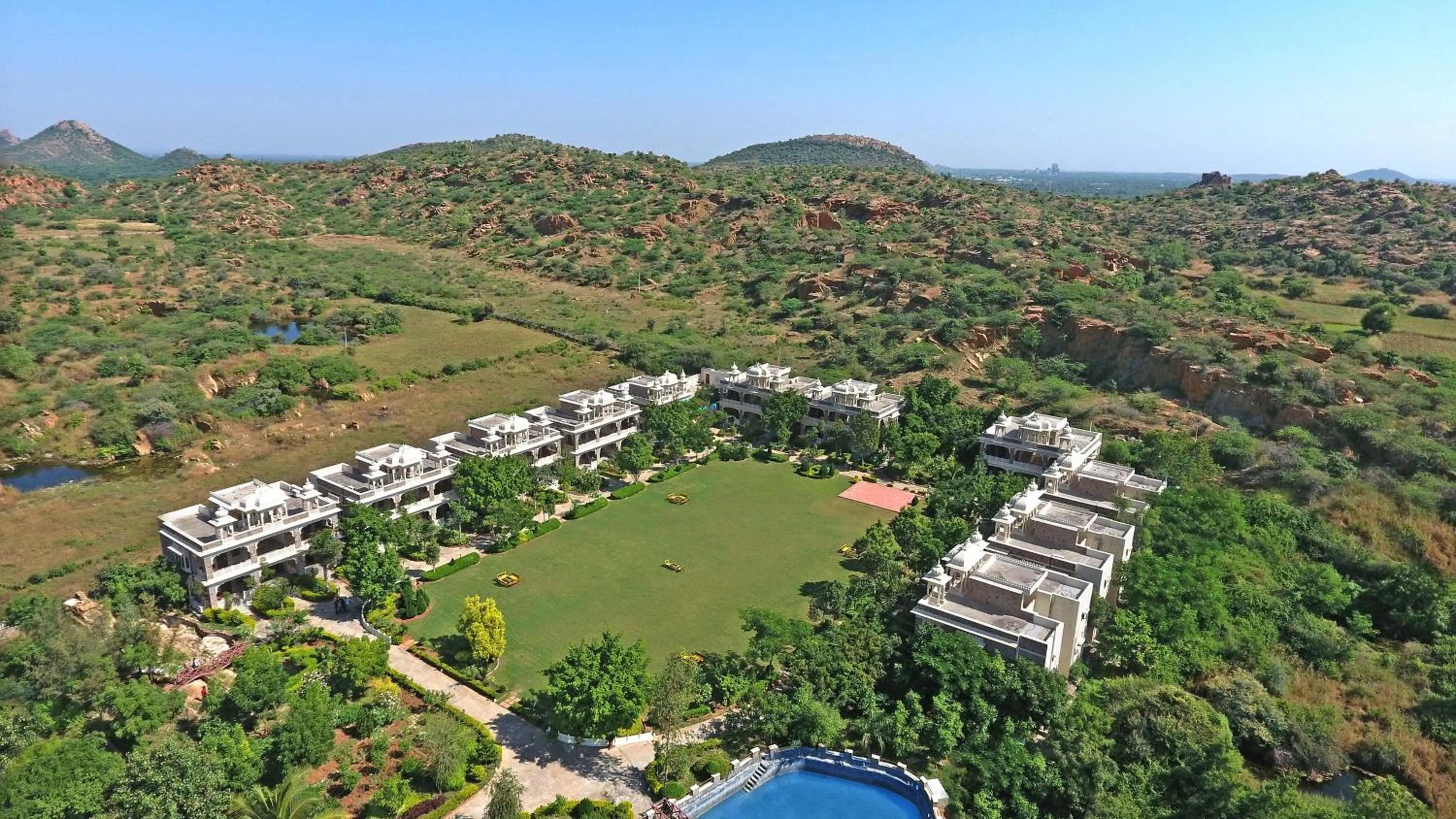 Mountain view in The Udaibagh