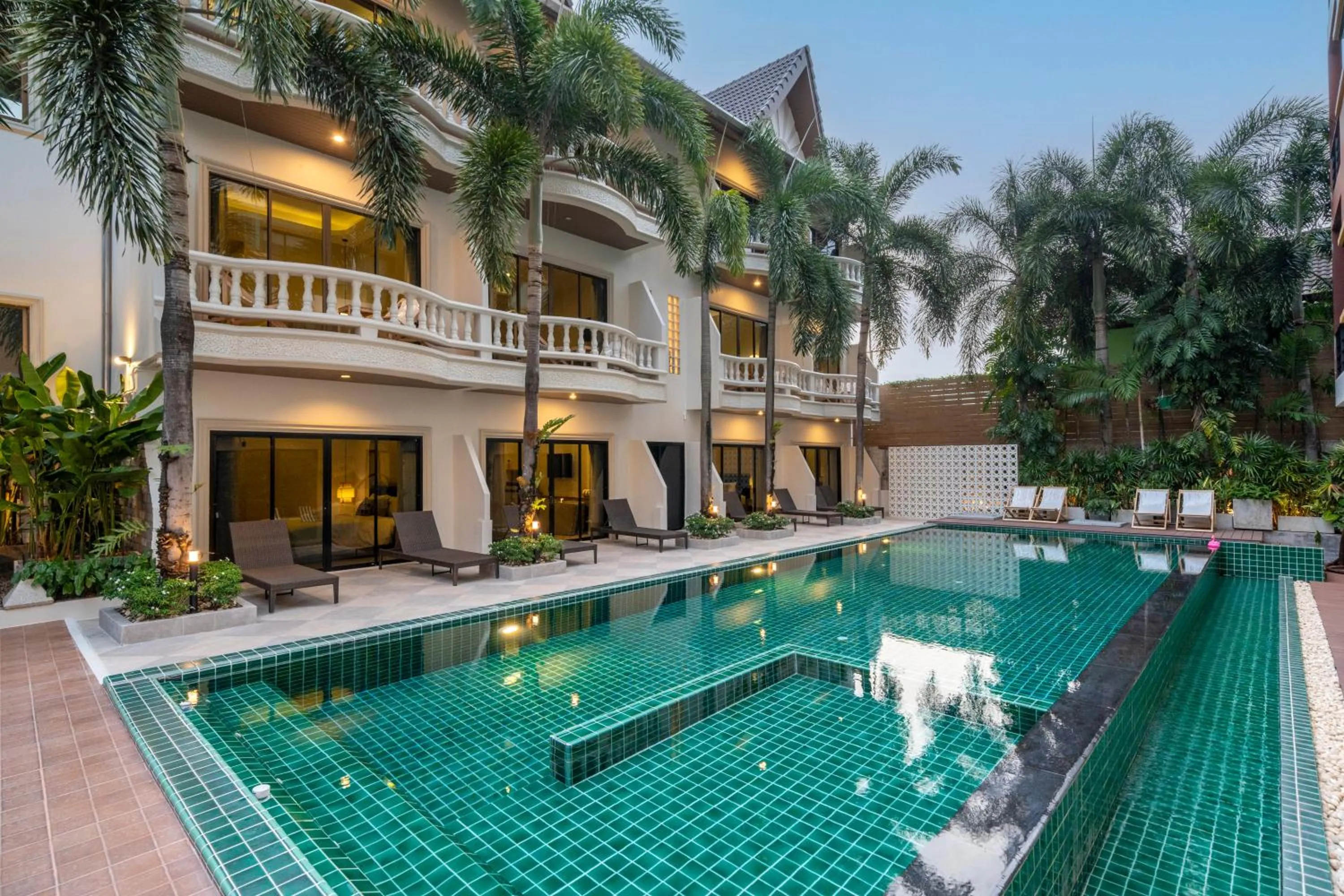 Property building in Buasri Boutique Patong