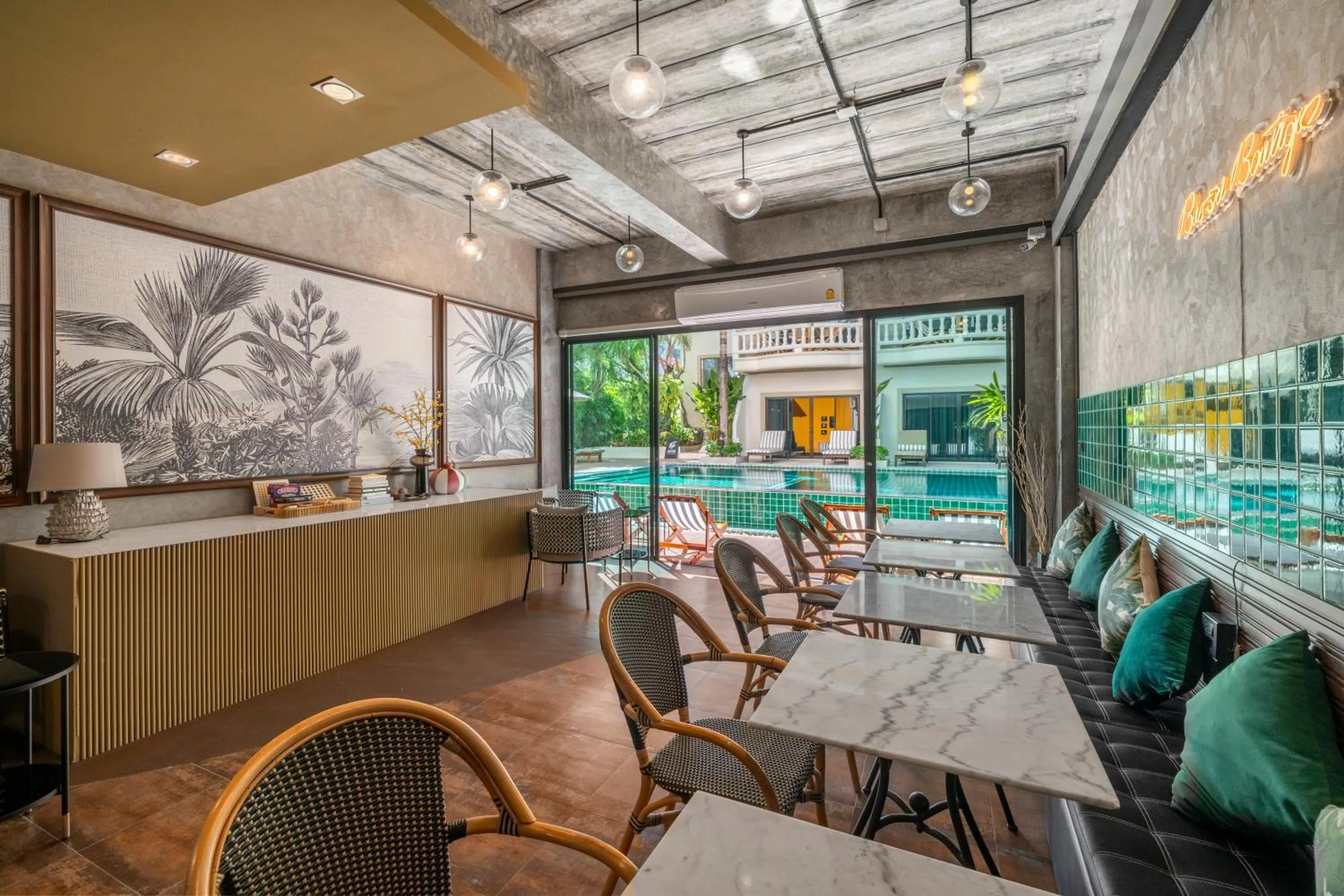 Seating area in Buasri Boutique Patong