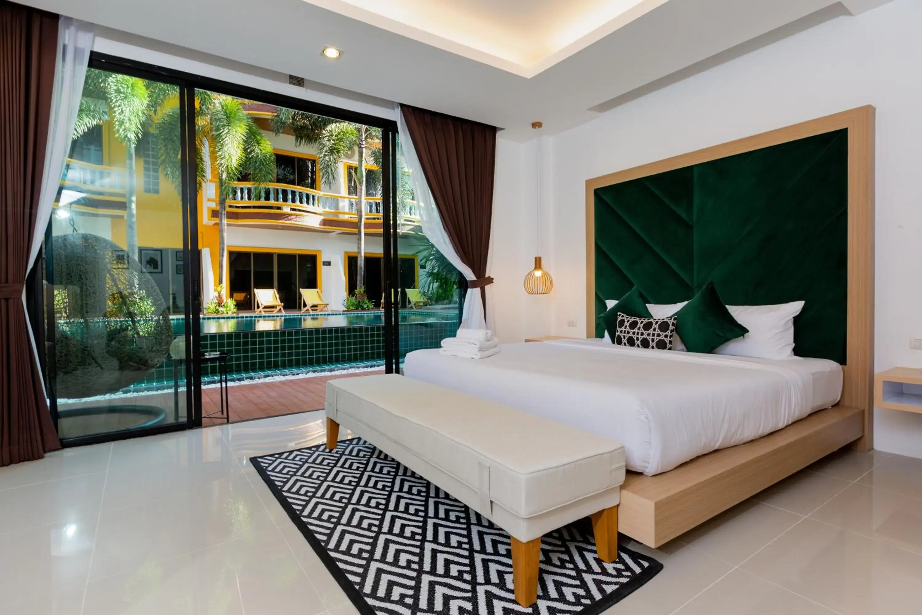 Junior Room with Pool Access in Buasri Boutique Patong Junior Room with Pool Access in Buasri Boutique Patong