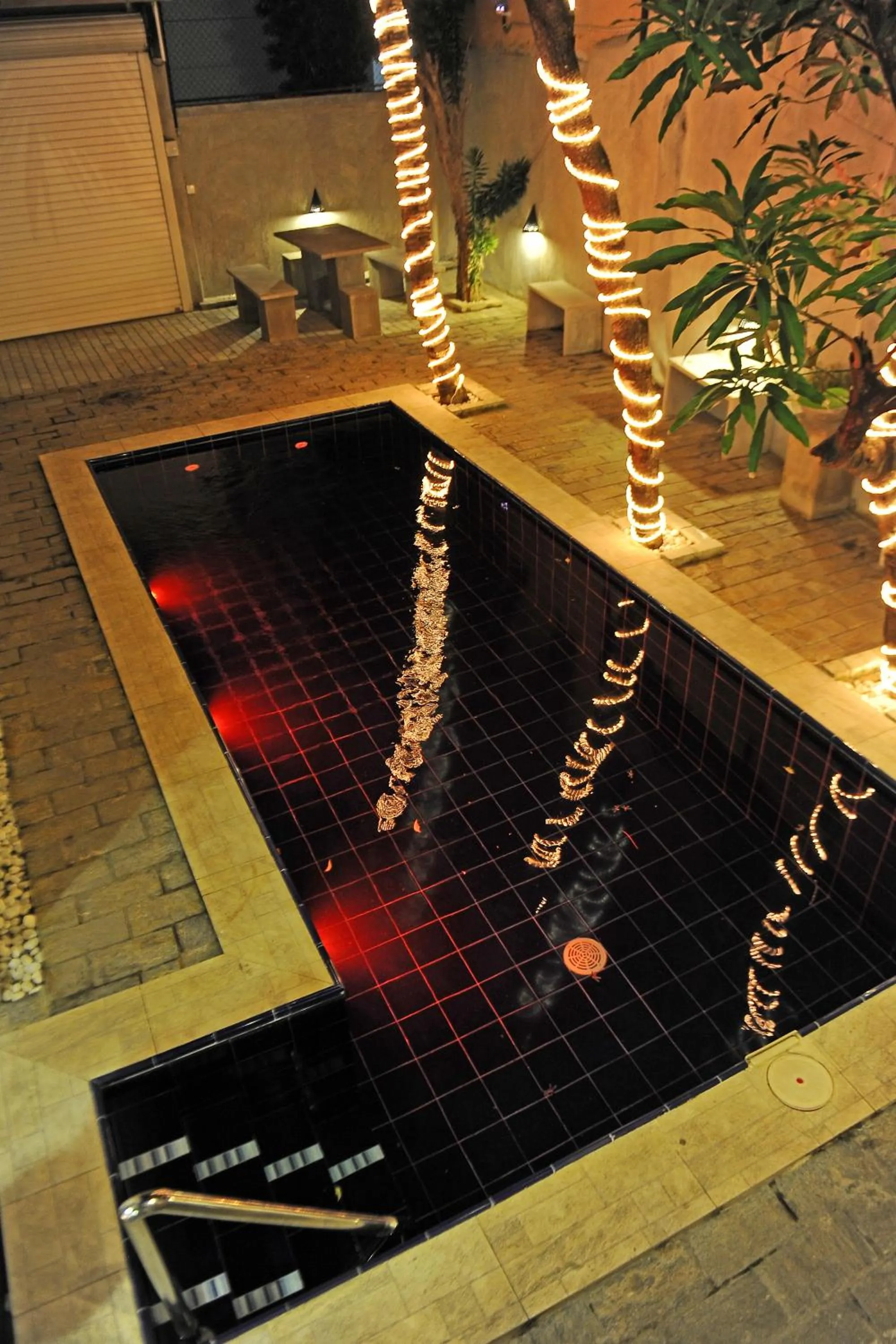 Swimming pool in The Villa In Lavinia