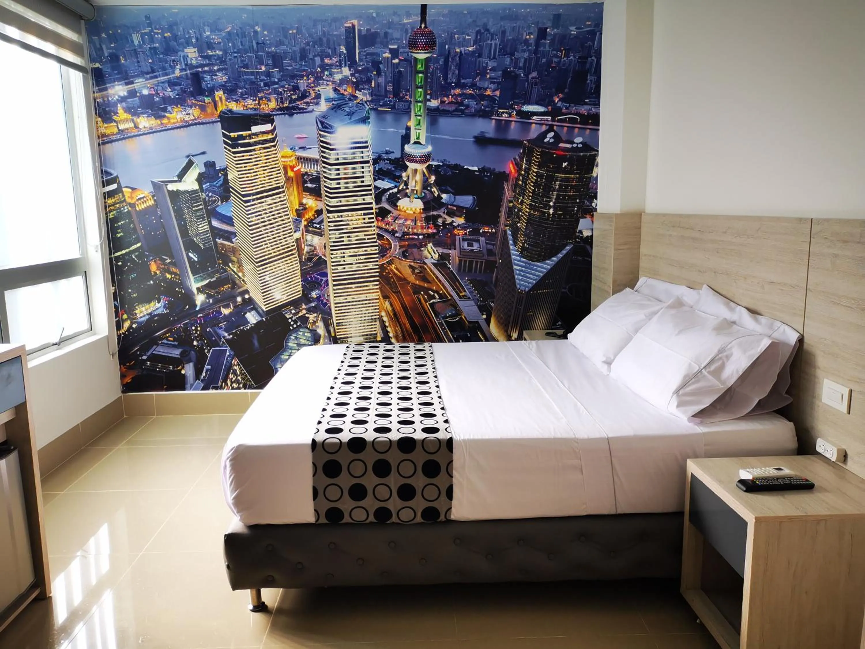 Photo of the whole room, Bed in Hotel Lleras Express