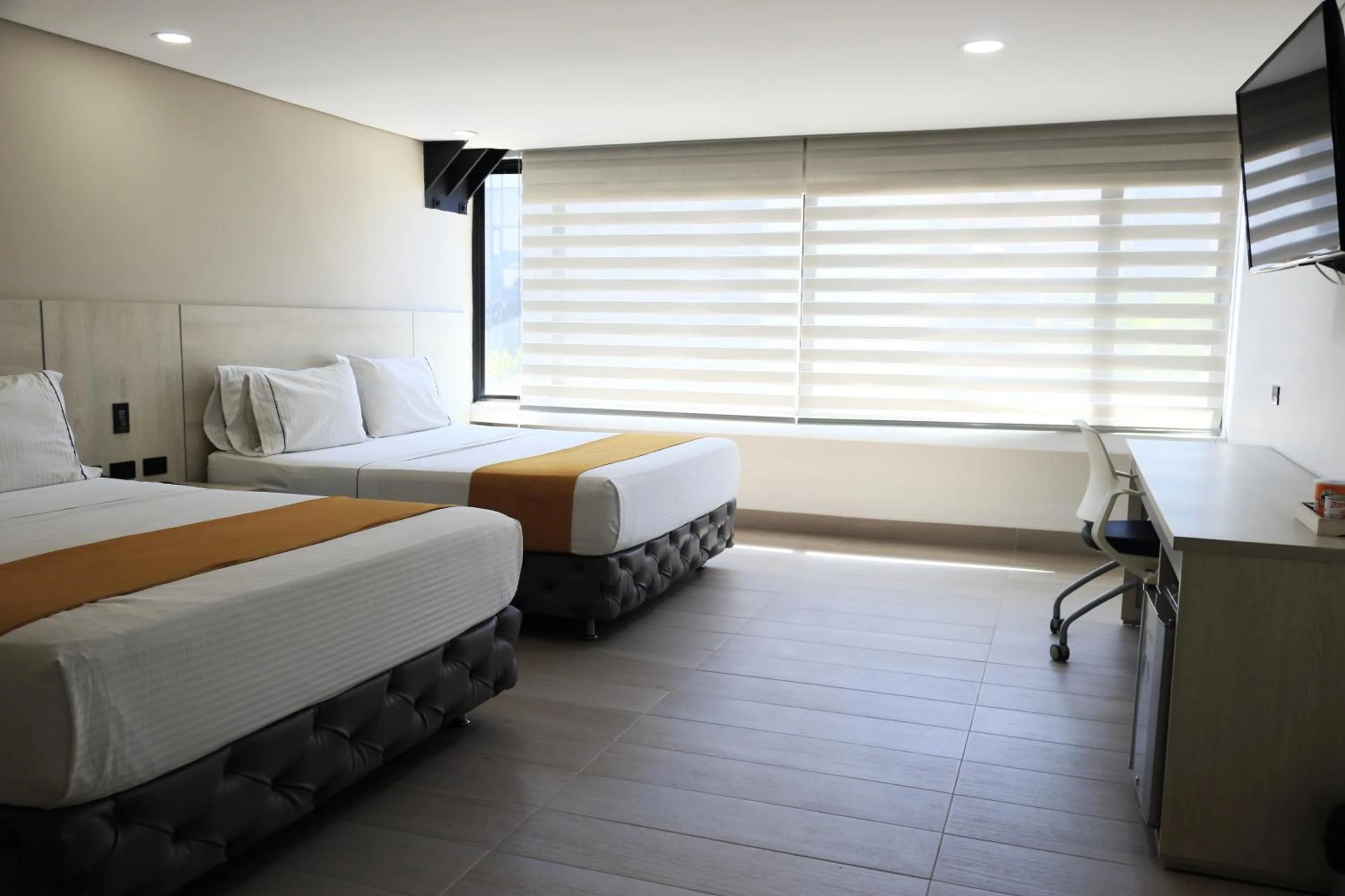 Photo of the whole room, Bed in Hotel Loup