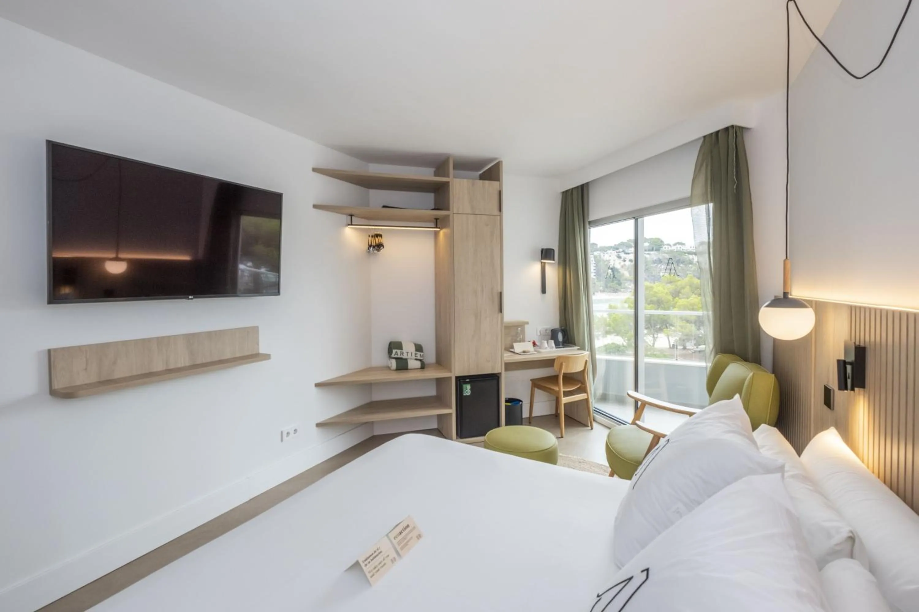 Photo of the whole room, Bed in ARTIEM Audax - Adults Only