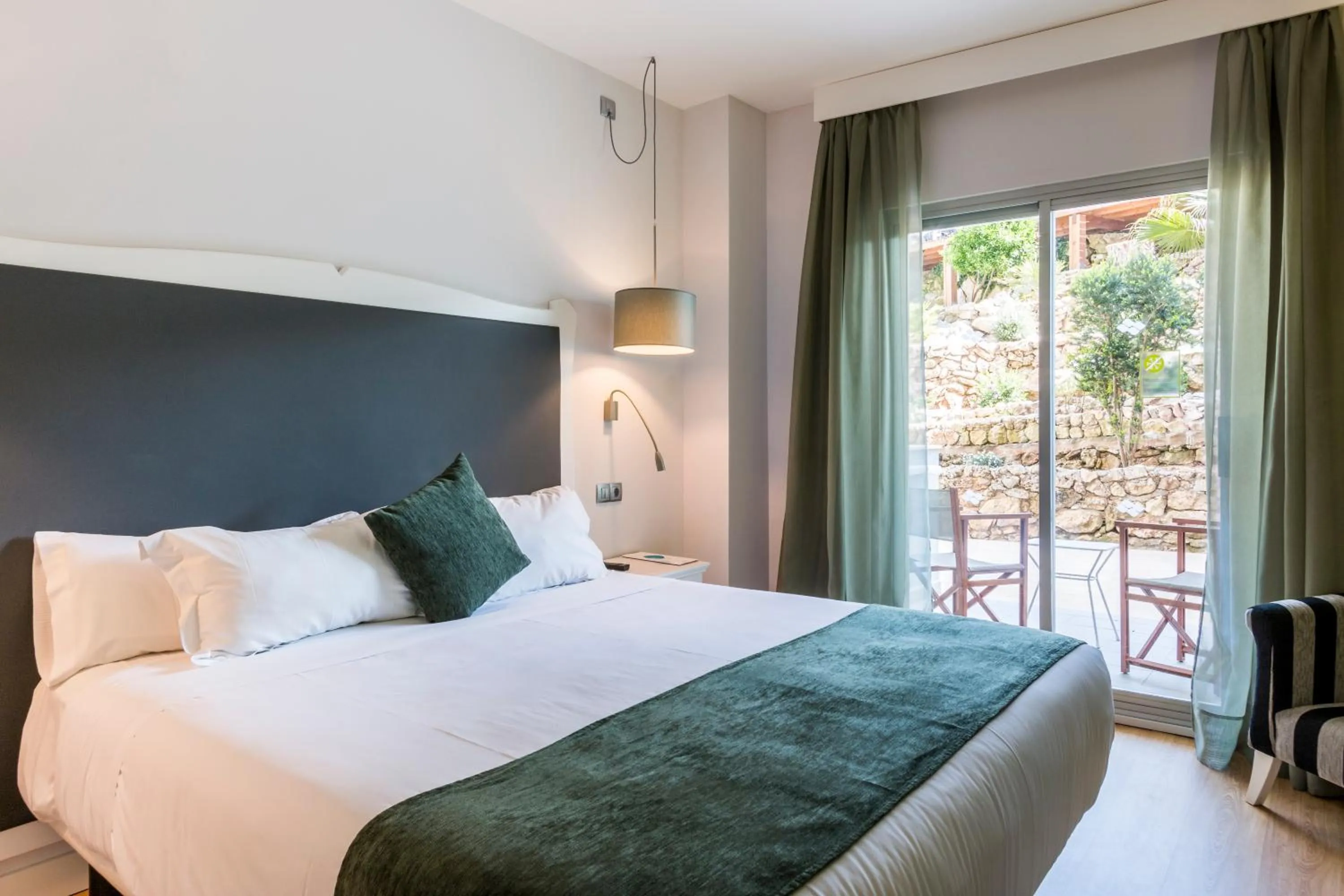 Bed in ARTIEM Audax - Adults Only