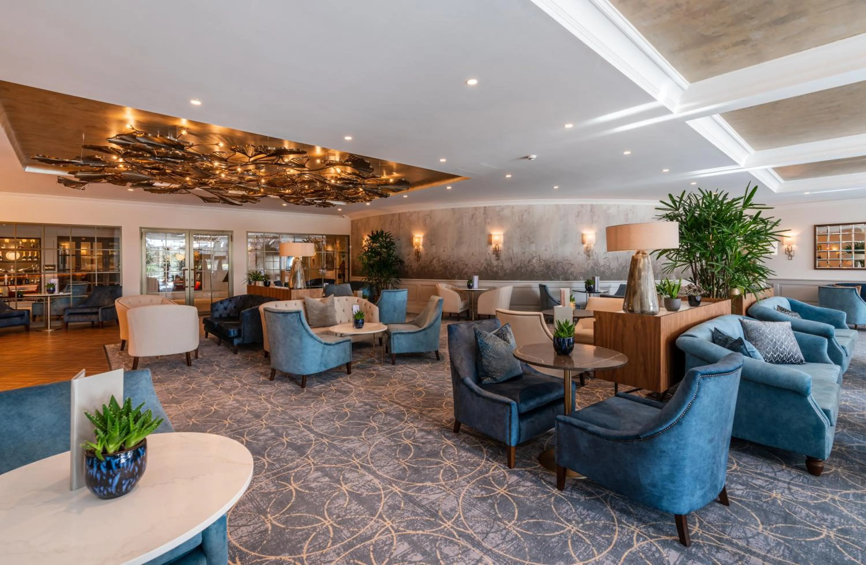 Lounge or bar in Carden Park Hotel, Golf Resort and Spa