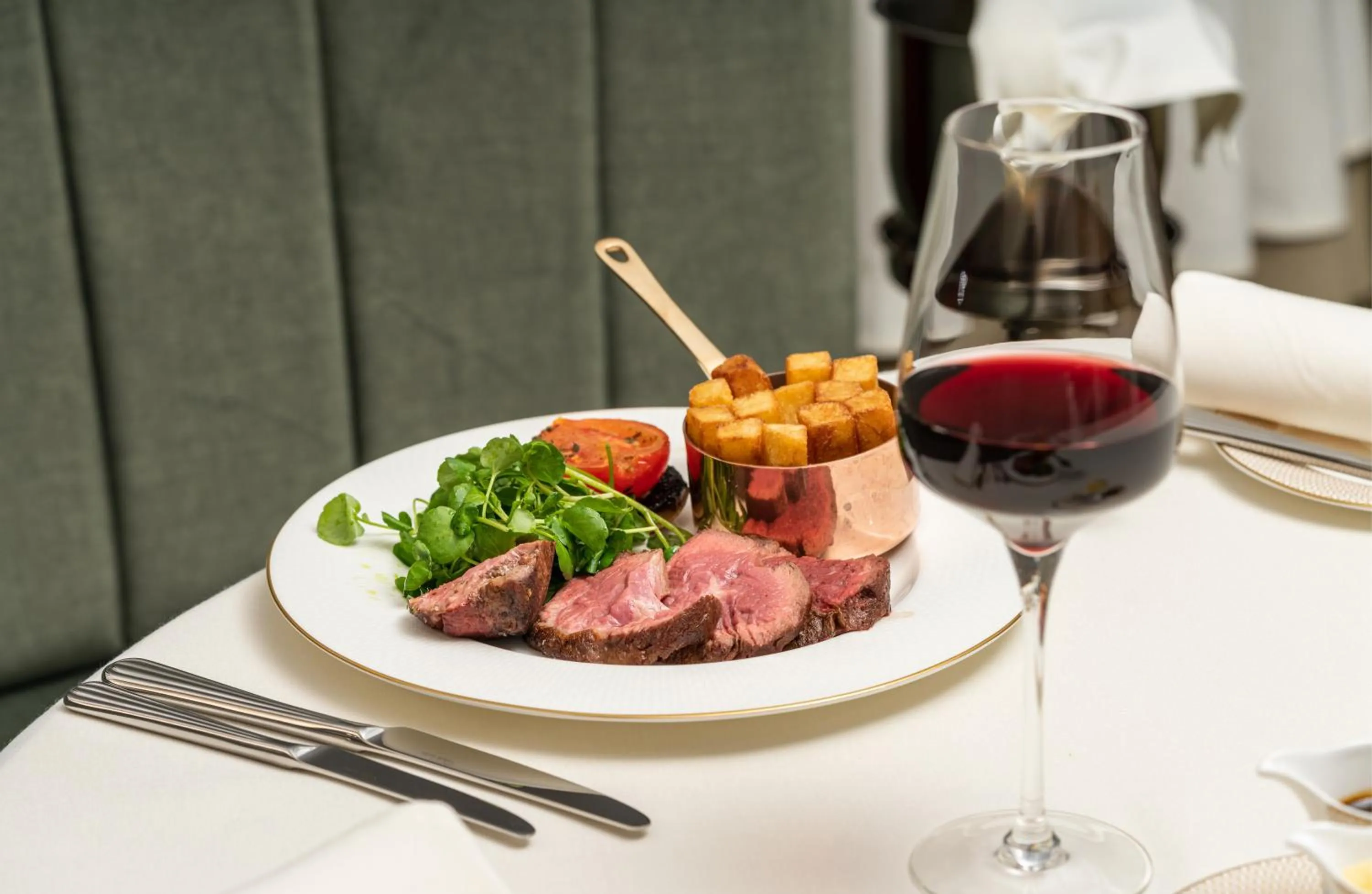 Food and drinks in Carden Park Hotel, Golf Resort and Spa