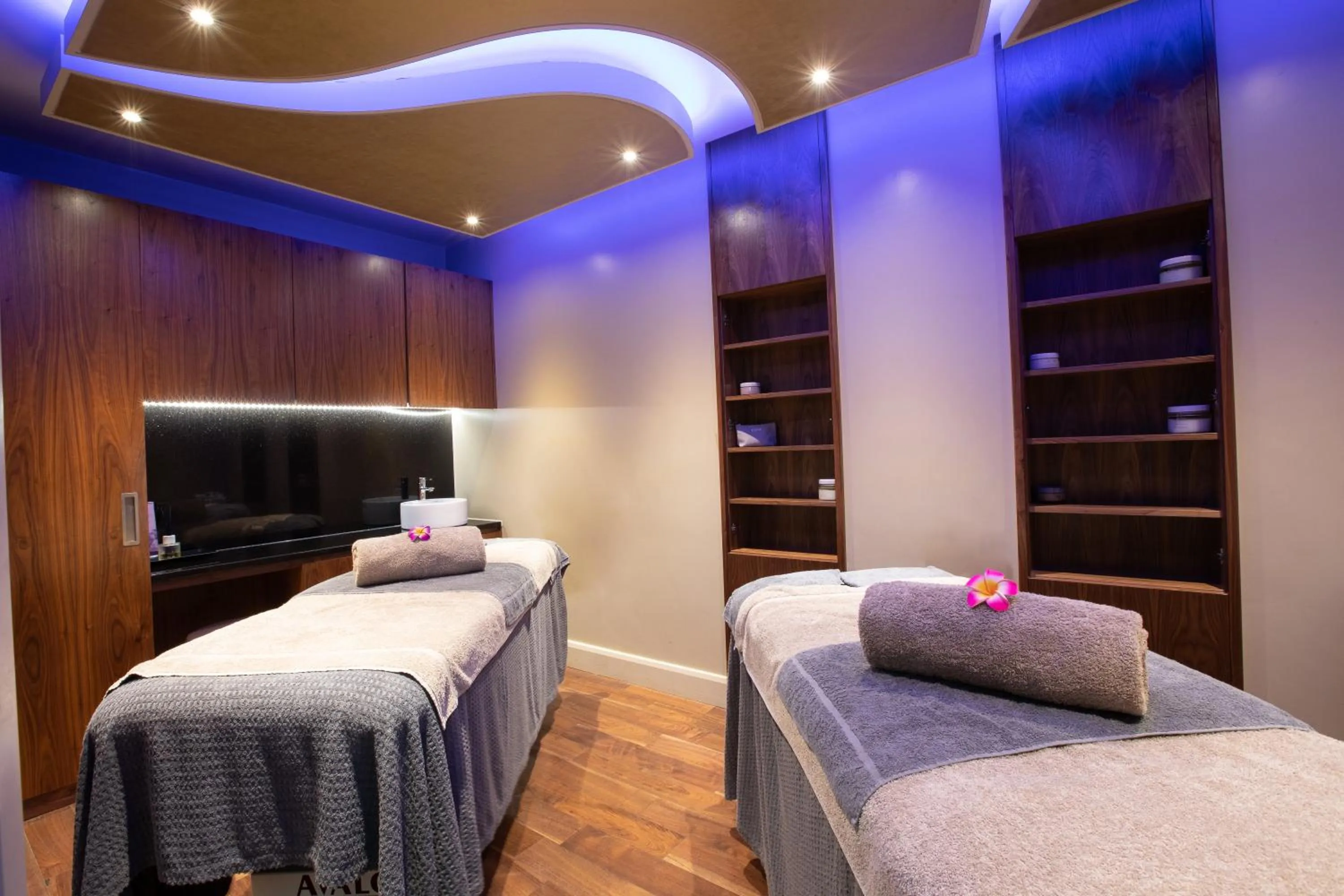 Bed in Down Hall Hotel