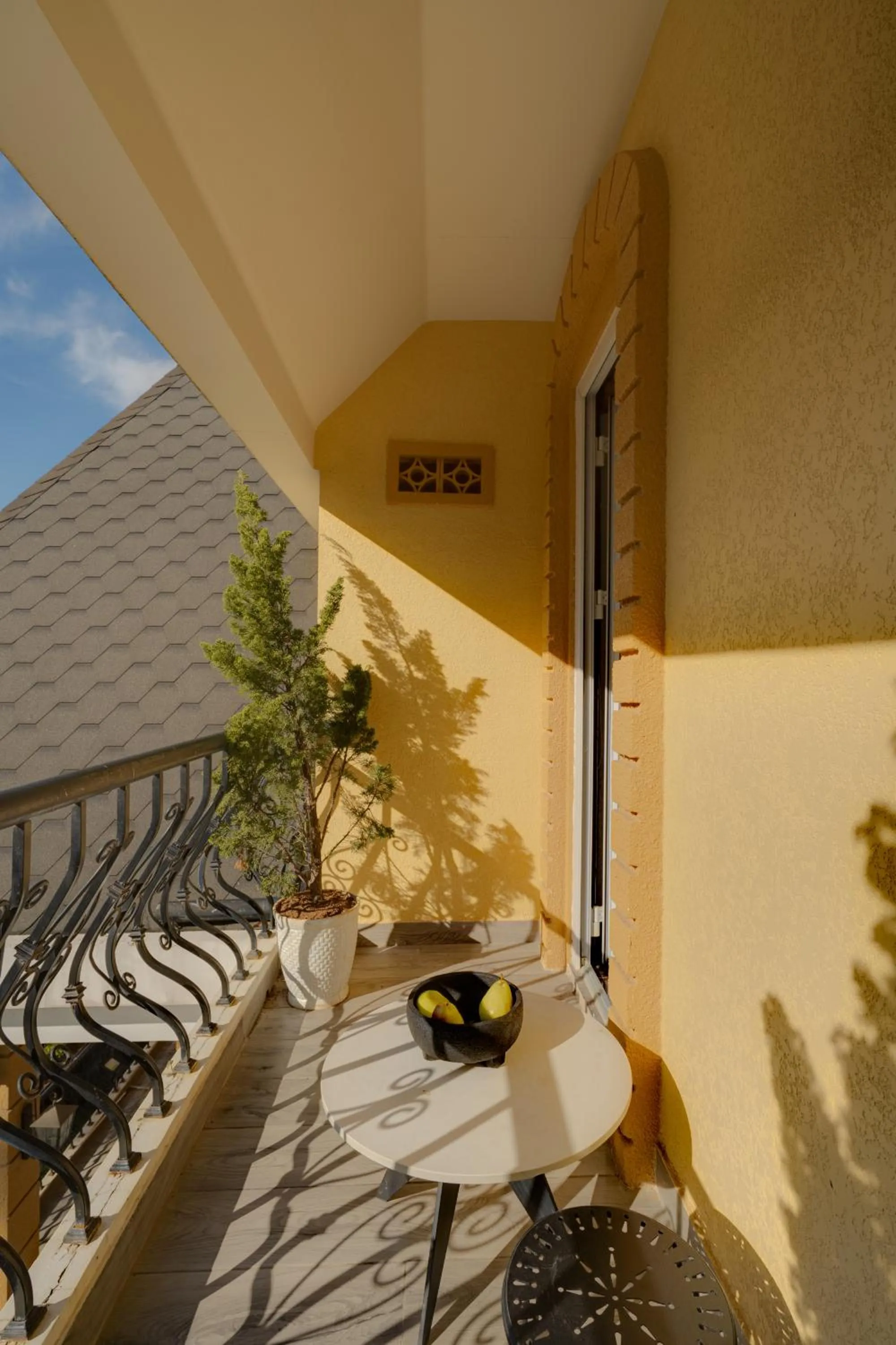 Day in The Manor Villas Da Lat