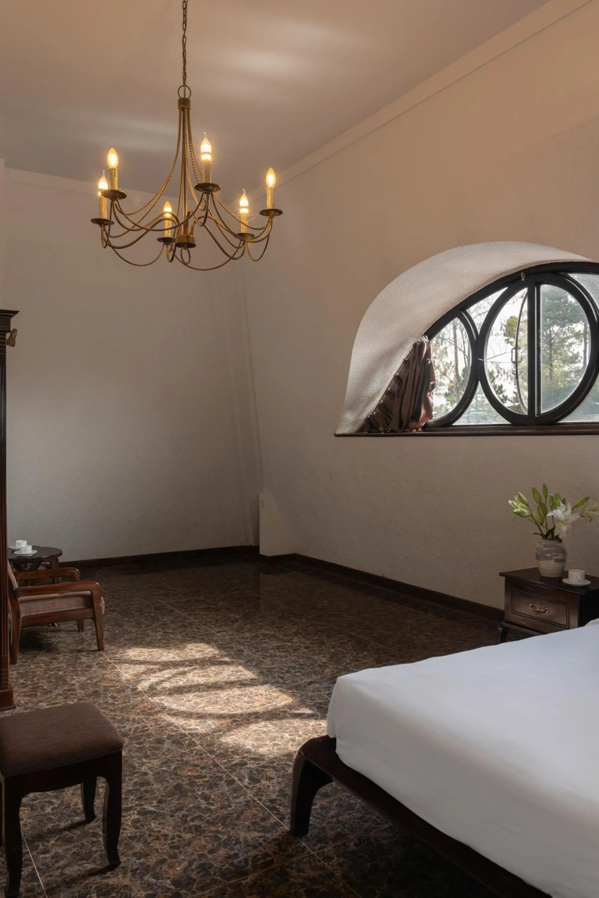 Bed in The Manor Villas Da Lat