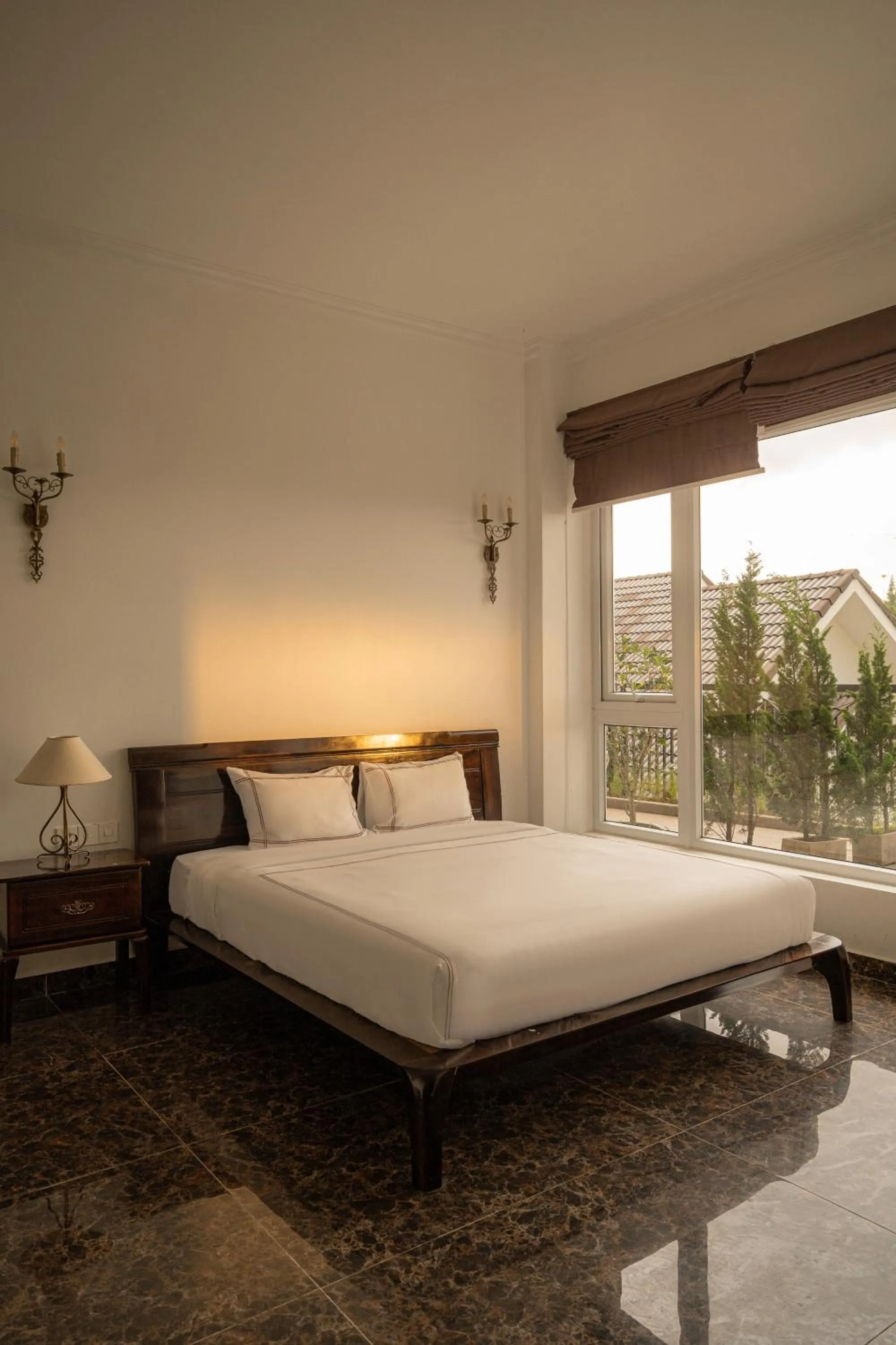 Bed in The Manor Villas Da Lat