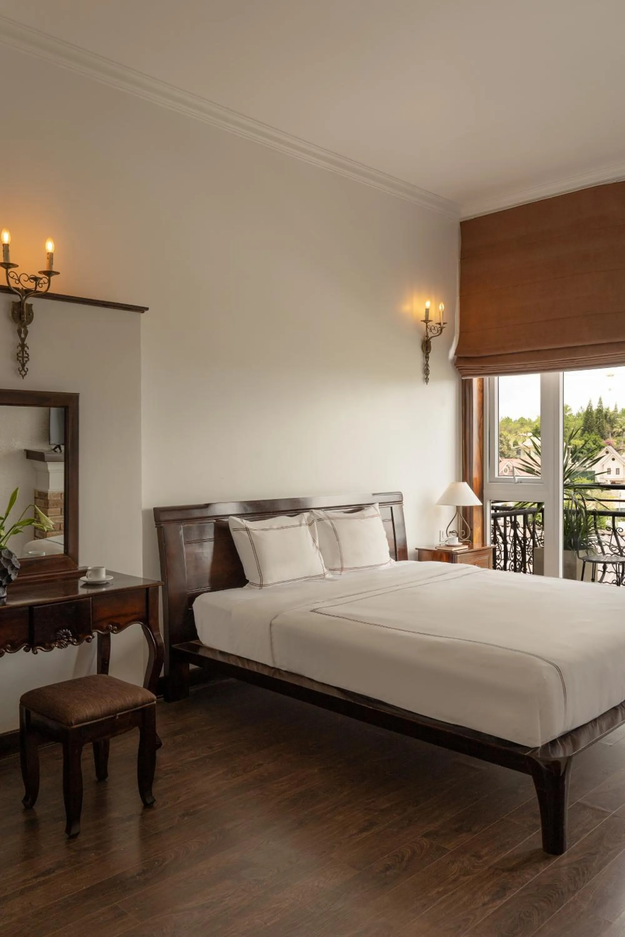 Photo of the whole room, Bed in The Manor Villas Da Lat