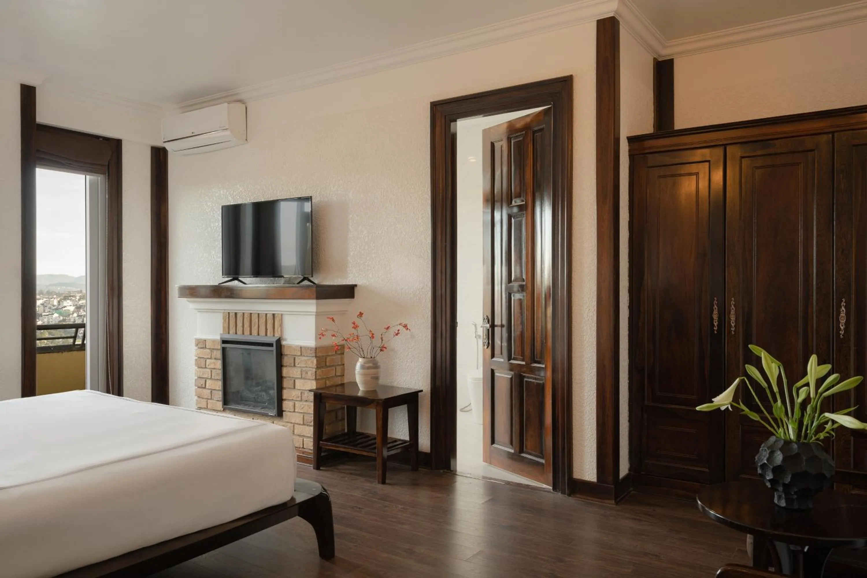 Bed in The Manor Villas Da Lat