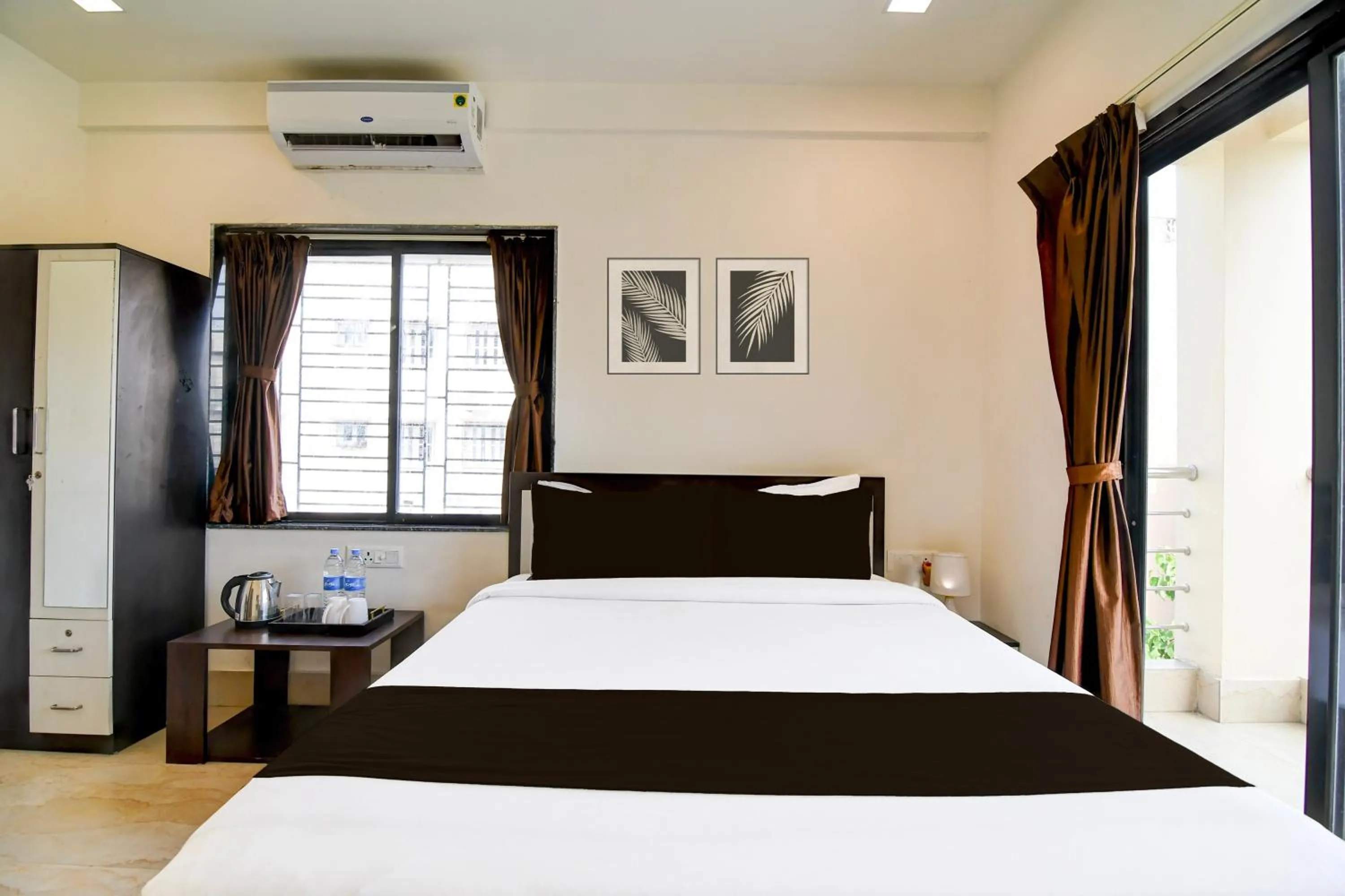 Bedroom, Bed in Super Collection O New Town AI Block