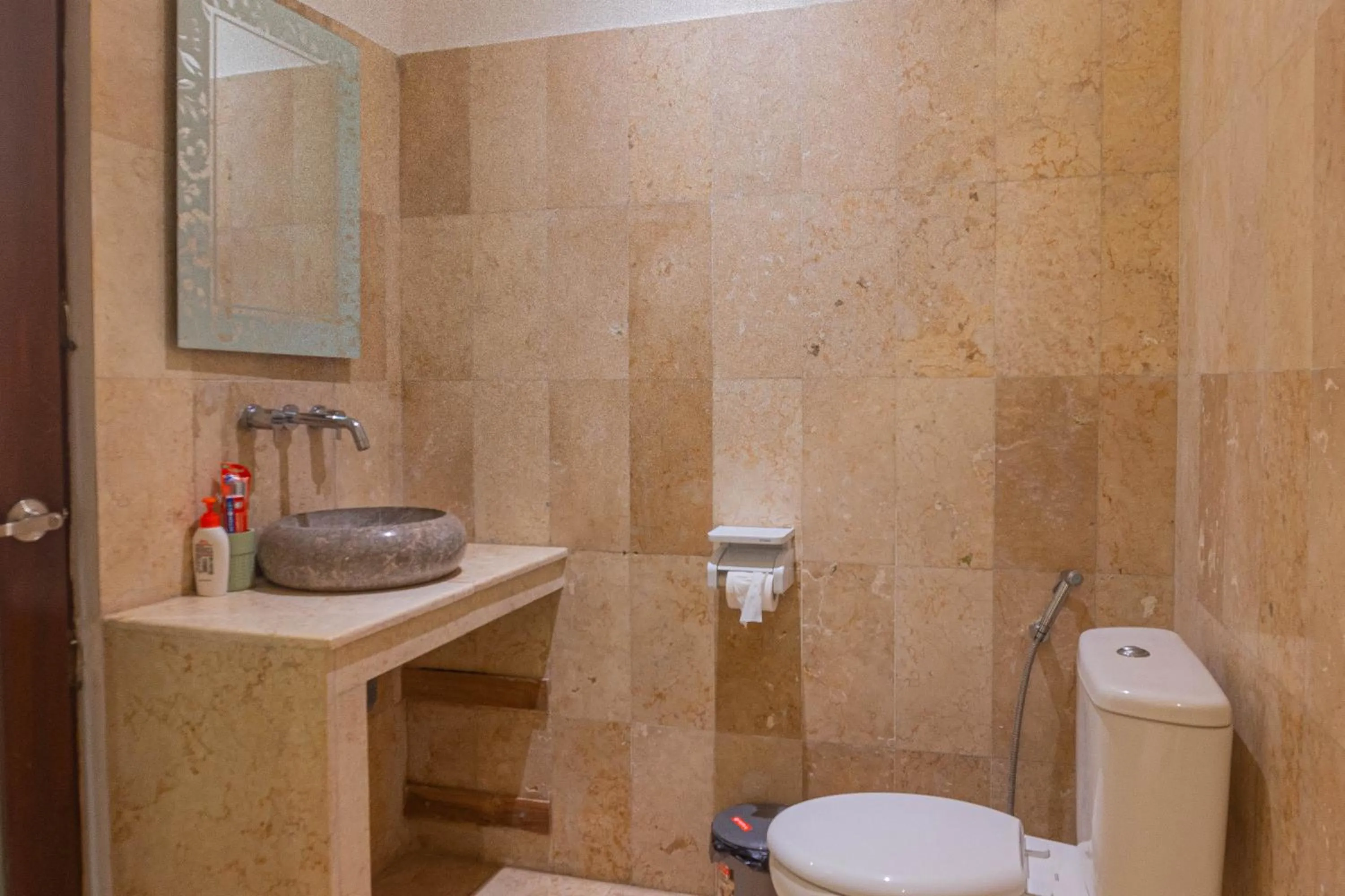 Toilet in Lavender - Gumicik, Ketewel