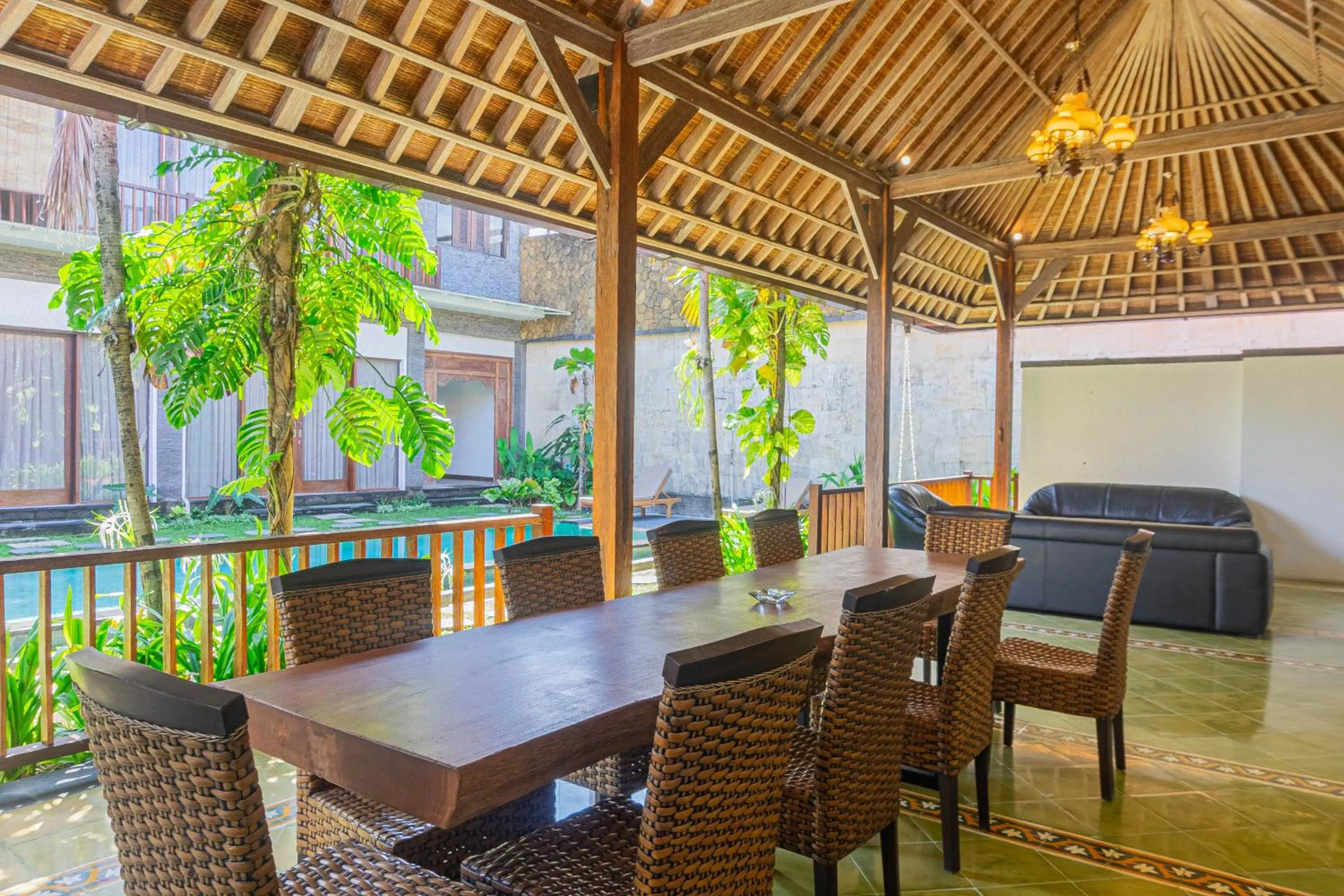 Patio in Lavender - Gumicik, Ketewel