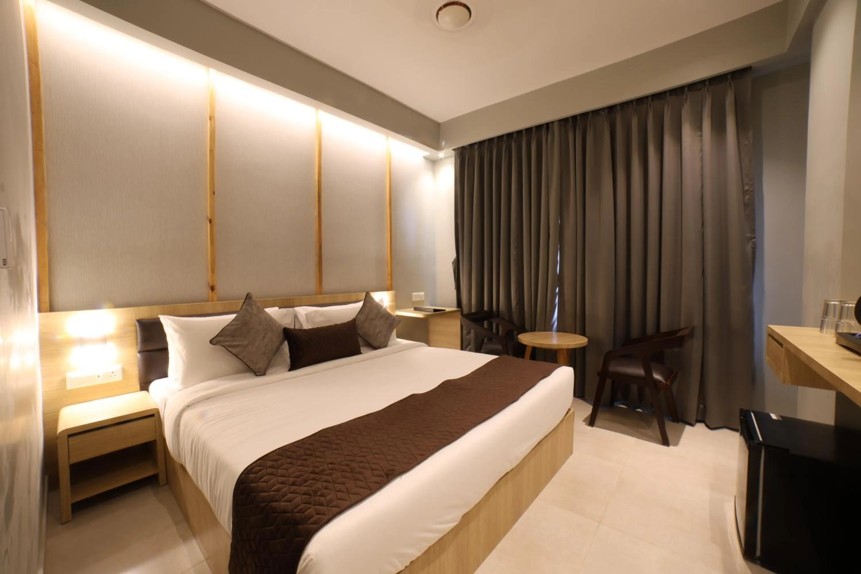 Bed in NORTHIN Hotel Kolkata Airport