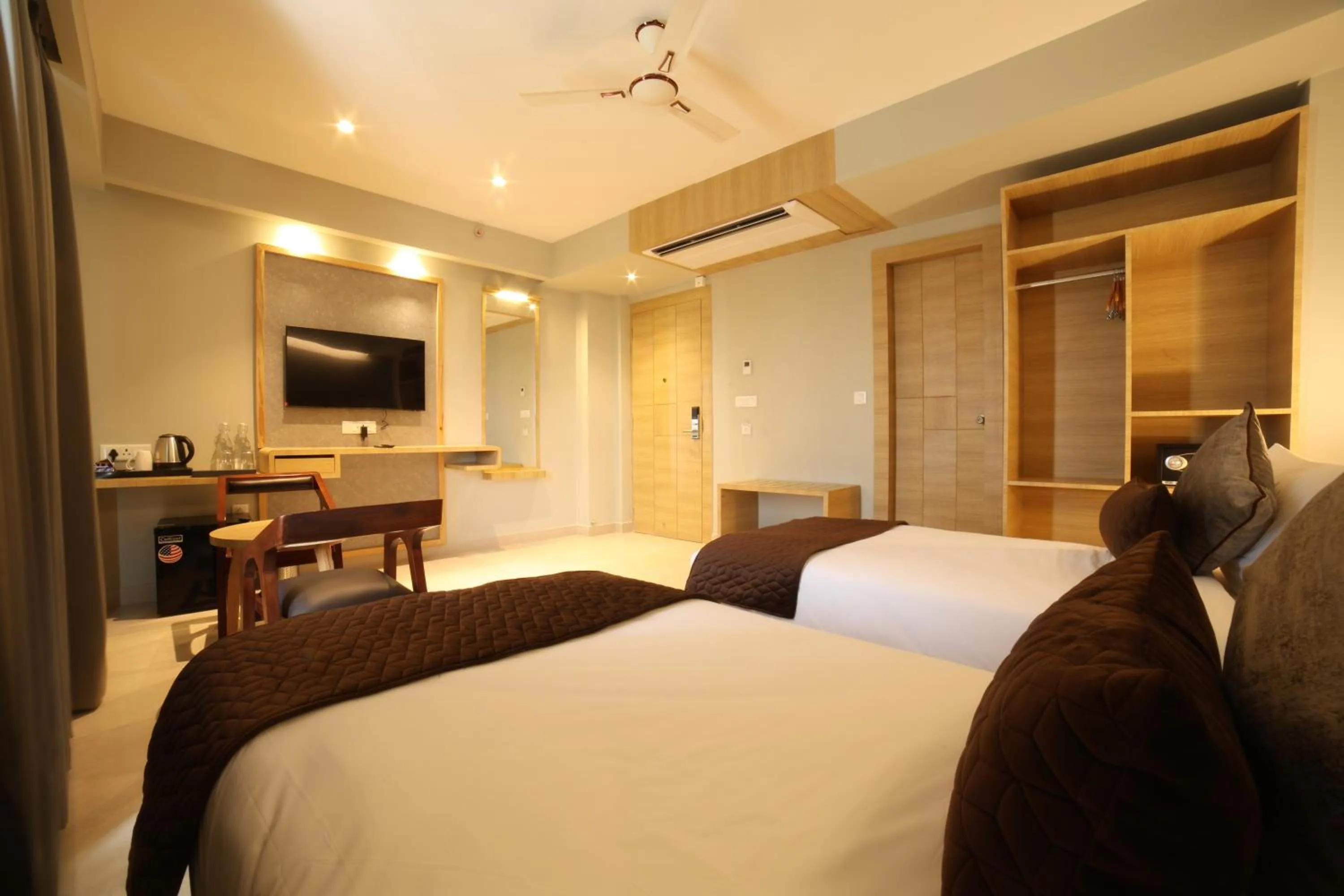 City view, Bed in NORTHIN Hotel Kolkata Airport