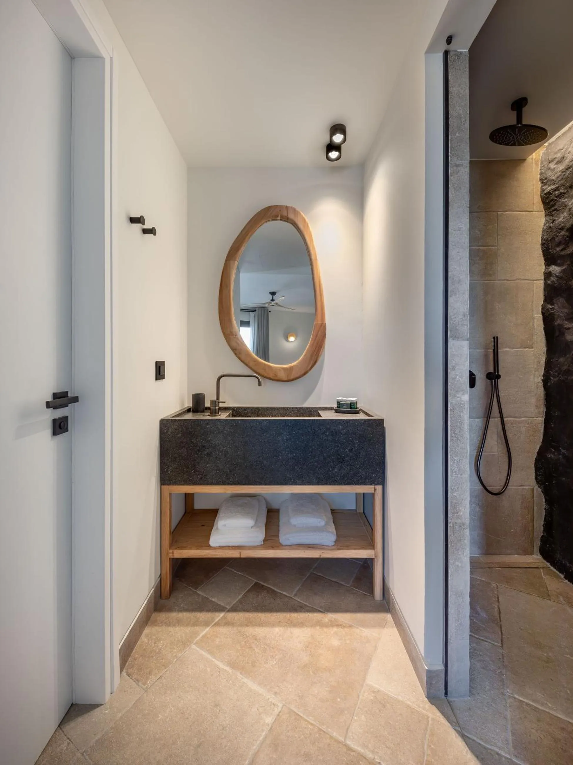 Bathroom in Klοstrá