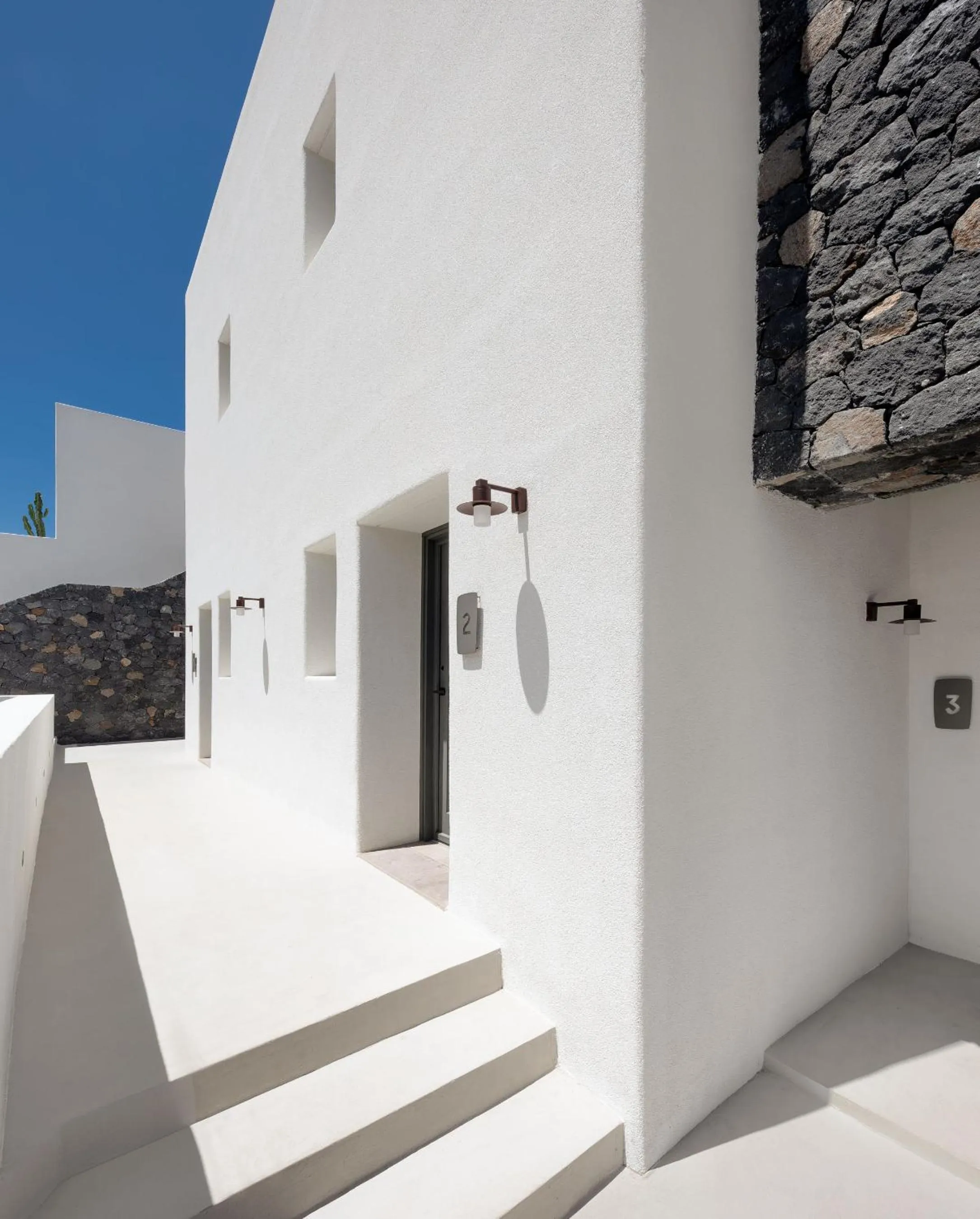 Property building in Klοstrá