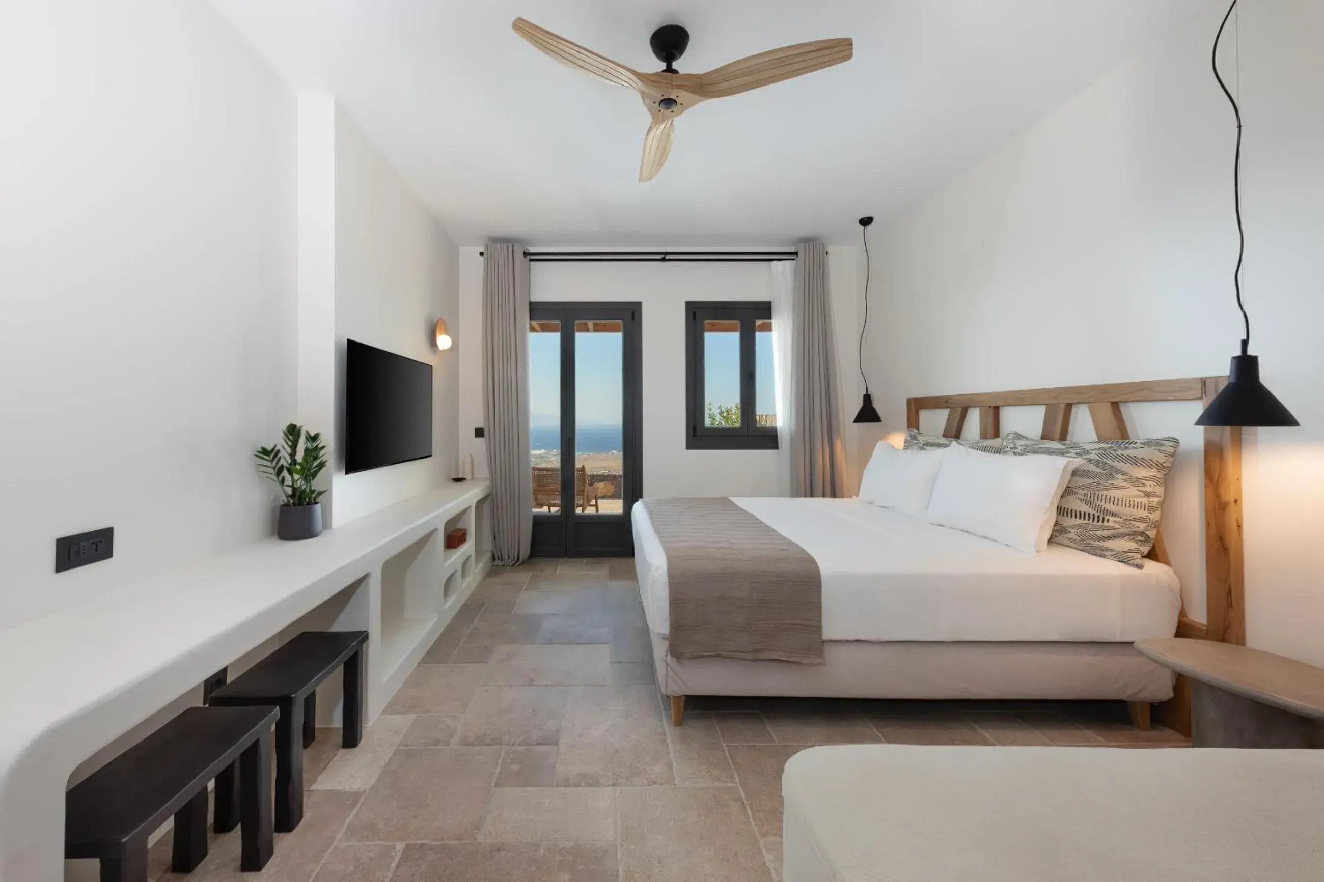 Executive room with sea view and shared pool access in Klοstrá Executive room with sea view and shared pool access in Klοstrá