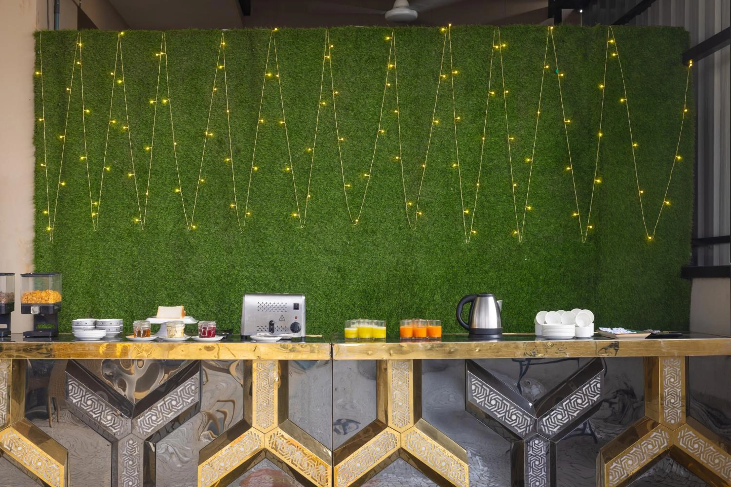 Pravasa Stay Near Luv Kush Square