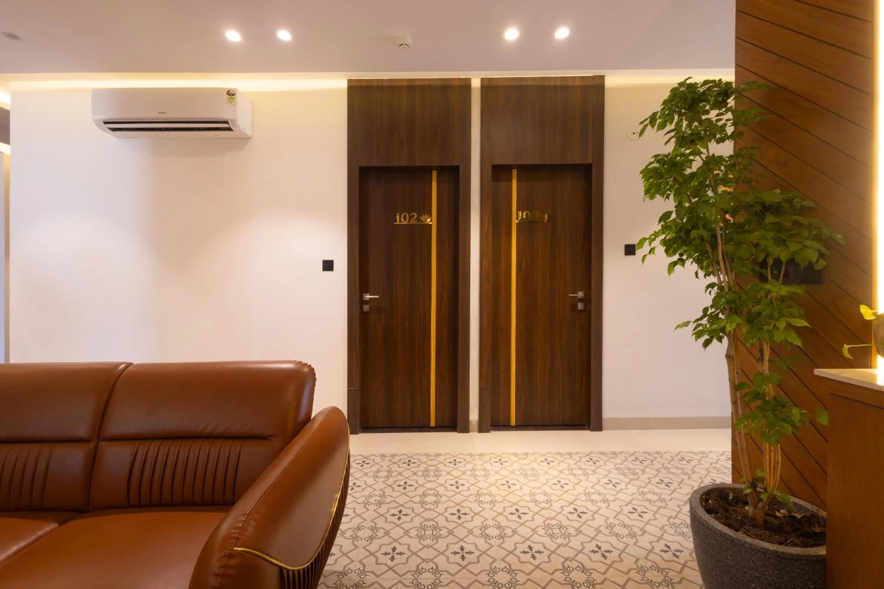 Pravasa Stay Near Luv Kush Square