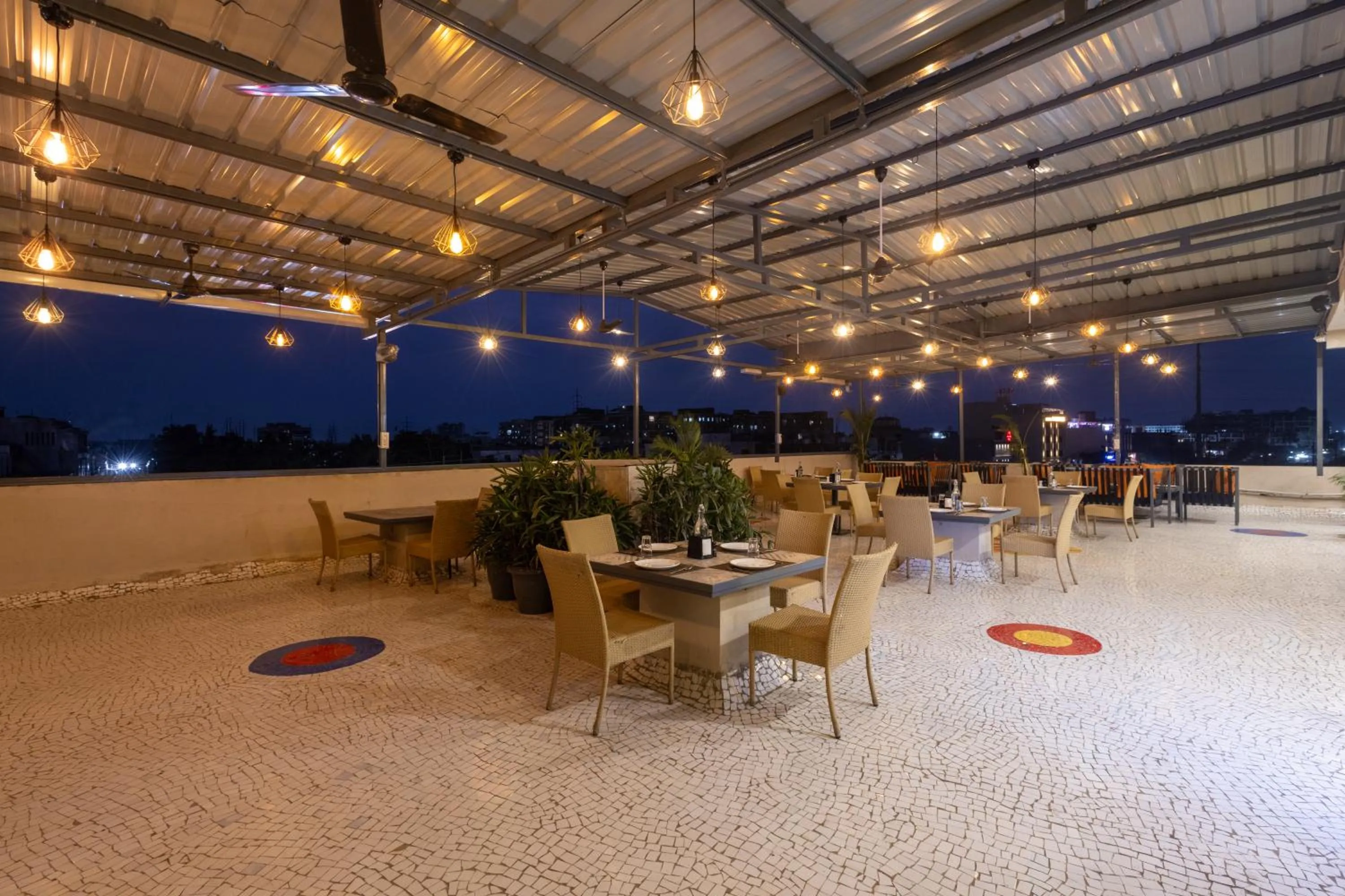 Pravasa Stay Near Luv Kush Square